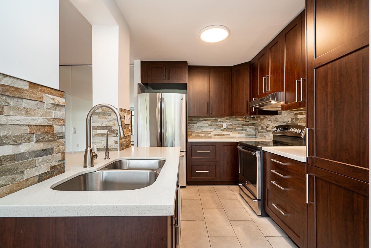 309 2101 MCMULLEN AVENUE Unit: 309