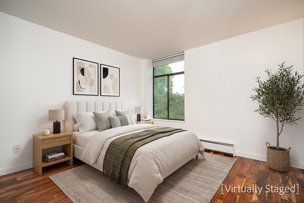 309 2101 MCMULLEN AVENUE Unit: 309