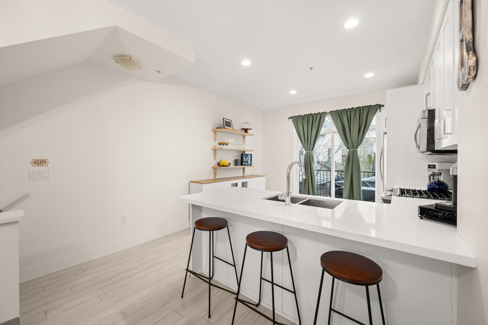 21 8570 204 STREET Unit: 21