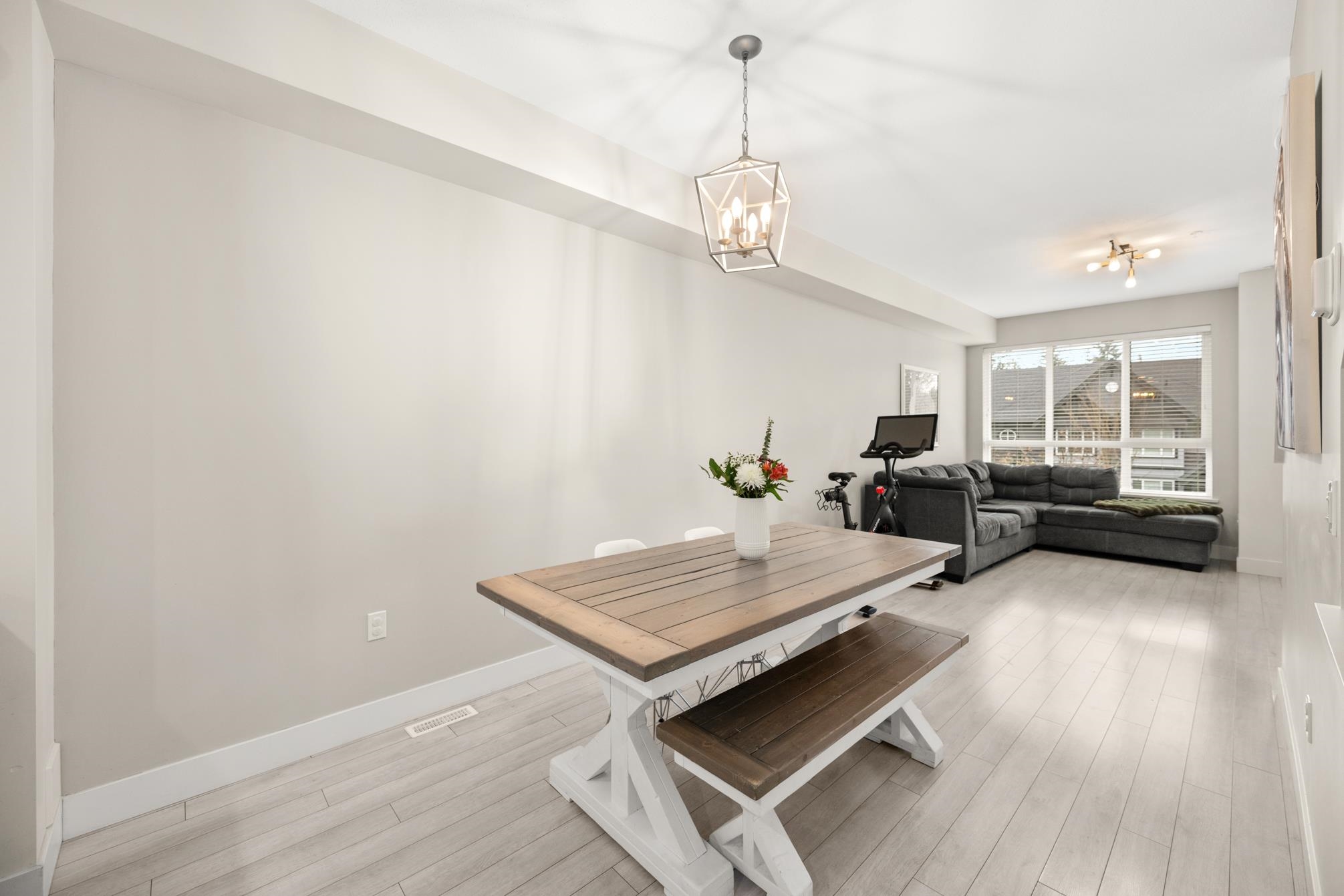21 8570 204 STREET Unit: 21