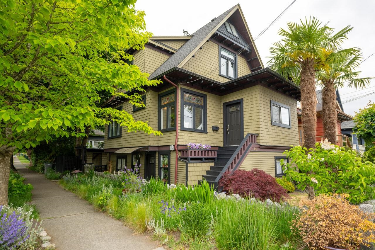 401 E KING EDWARD AVENUE