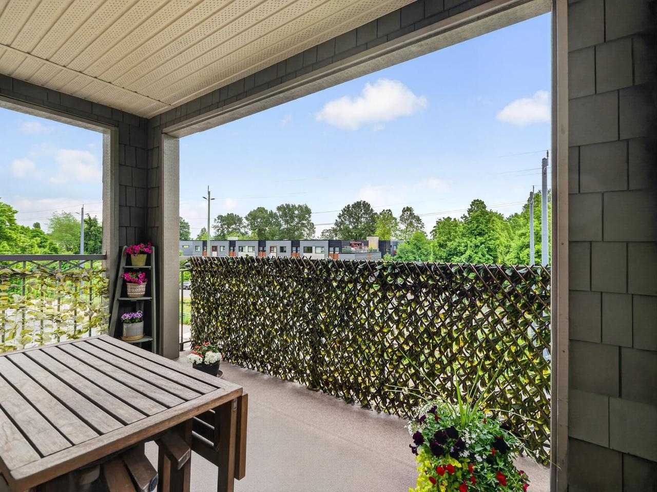 310 8495 JELLICOE STREET Unit: 310