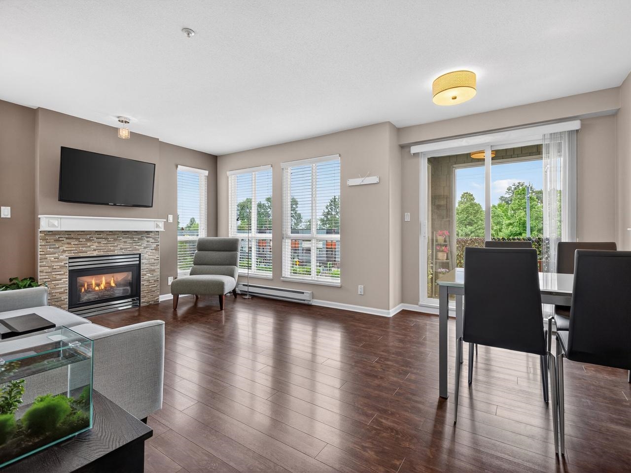 310 8495 JELLICOE STREET Unit: 310