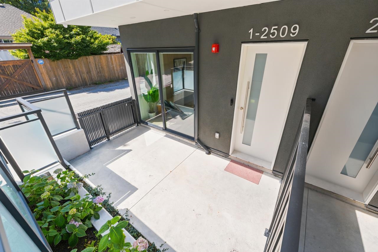 1 2509 KITCHENER STREET Unit: 1
