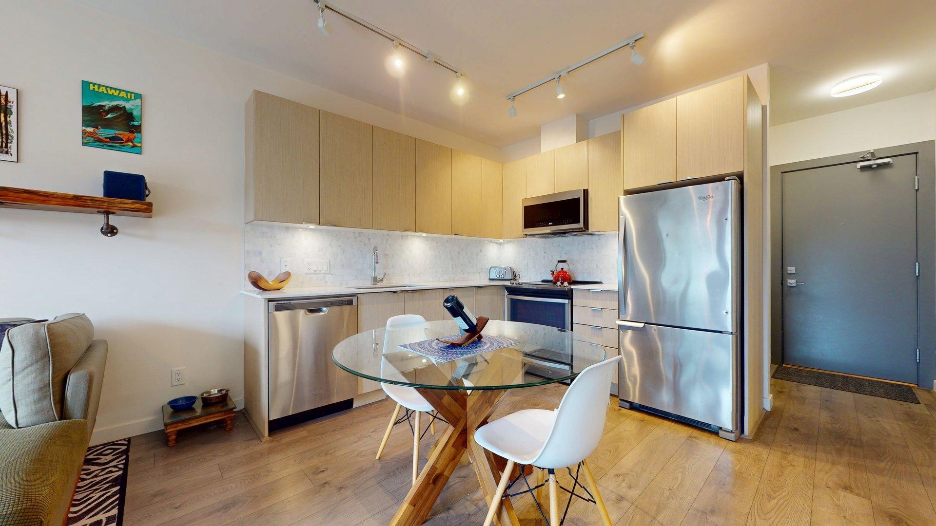303 1150 BAILEY STREET Unit: 303