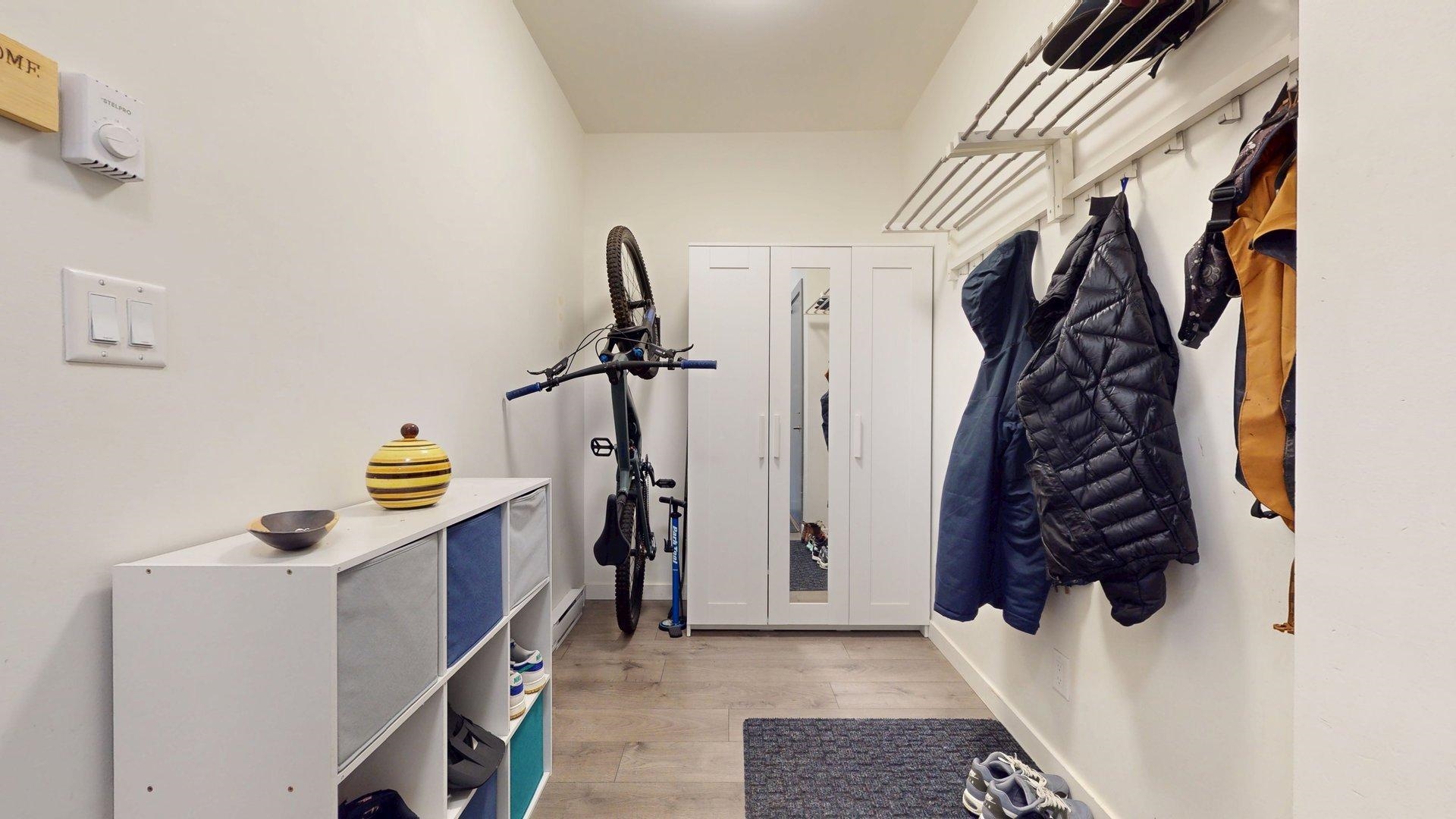 303 1150 BAILEY STREET Unit: 303