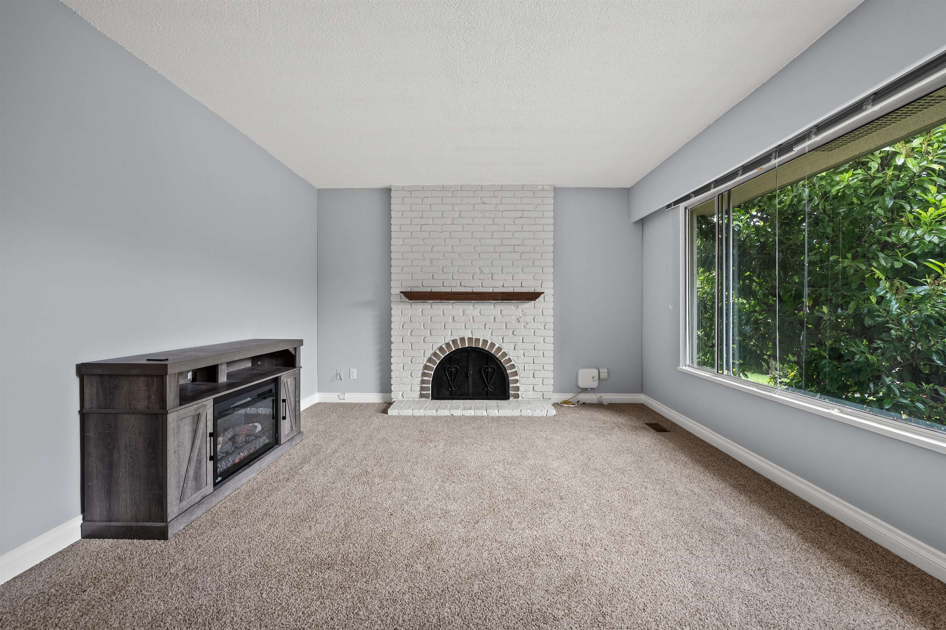 443-445 W KEITH ROAD