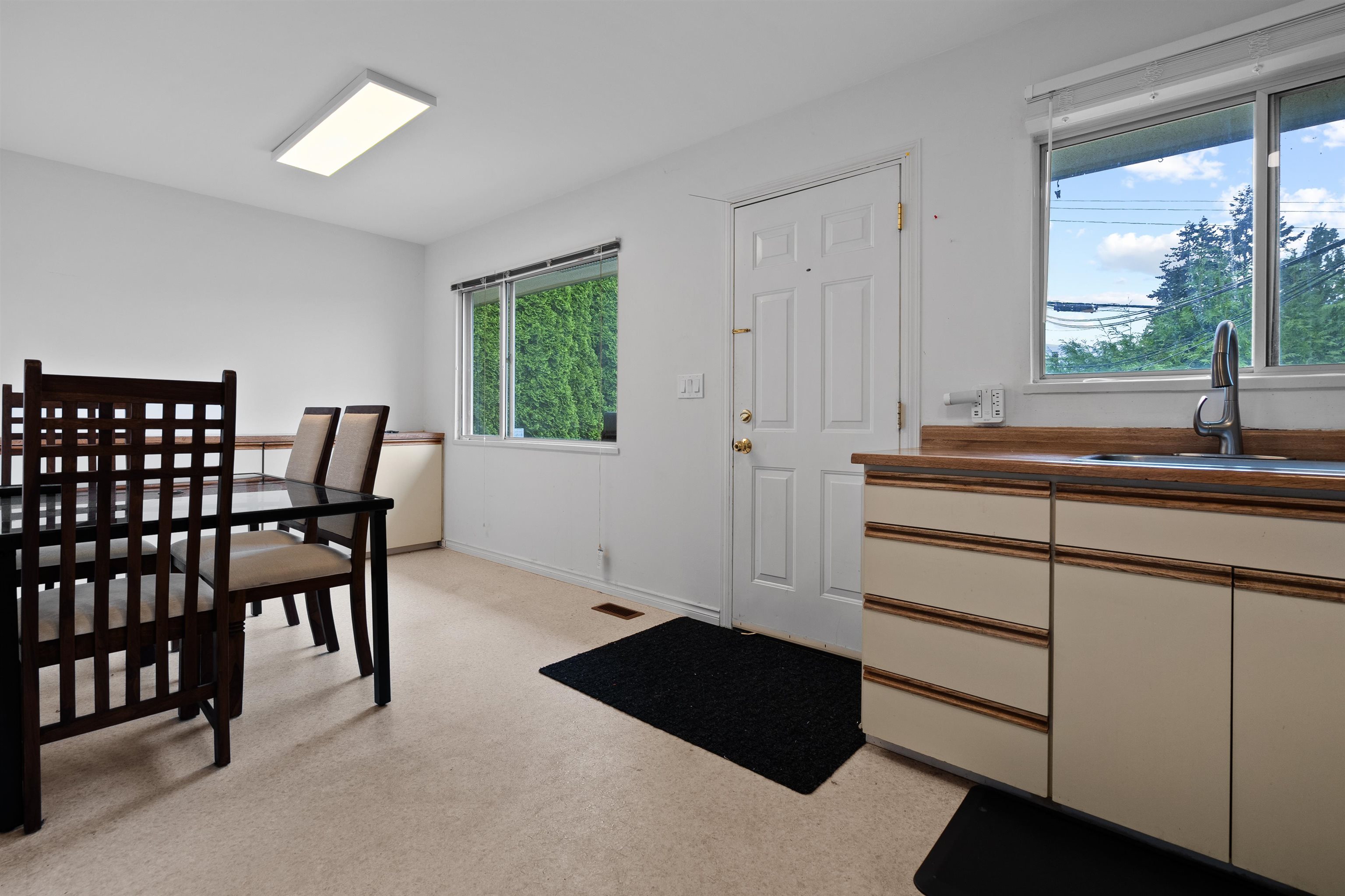 443-445 W KEITH ROAD