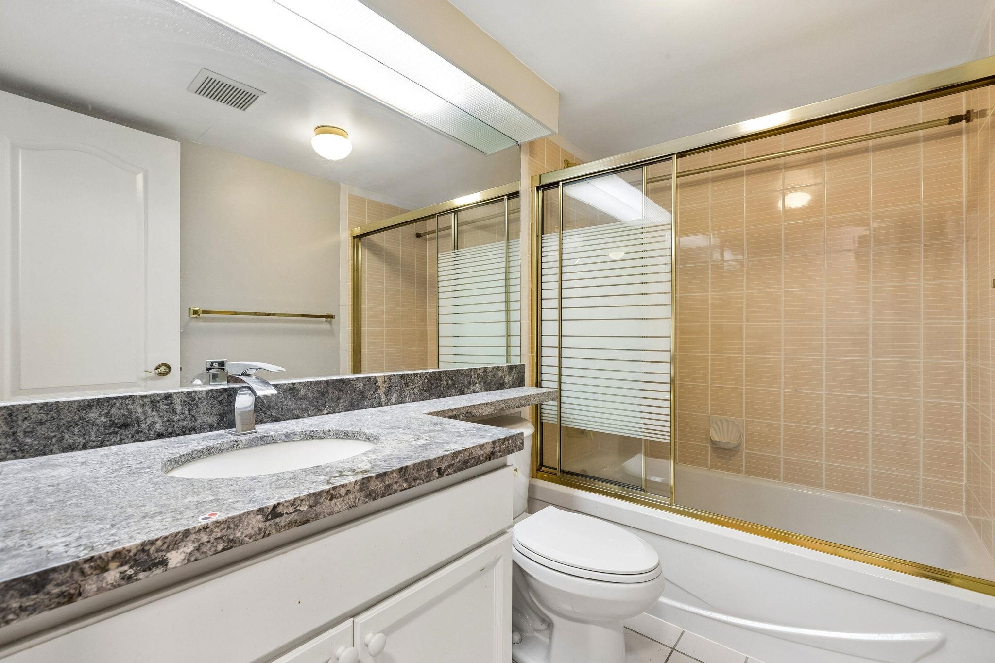 103 7580 COLUMBIA STREET Unit: 103