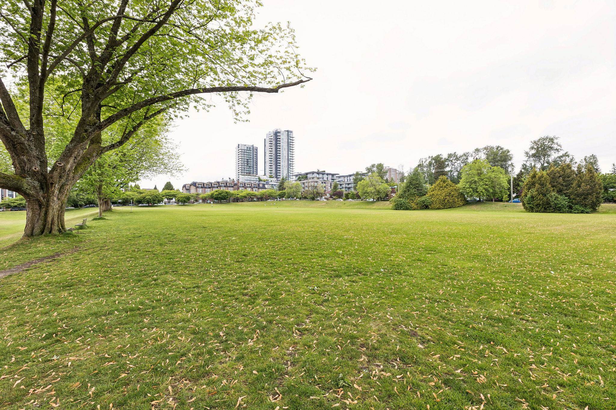 103 7580 COLUMBIA STREET Unit: 103