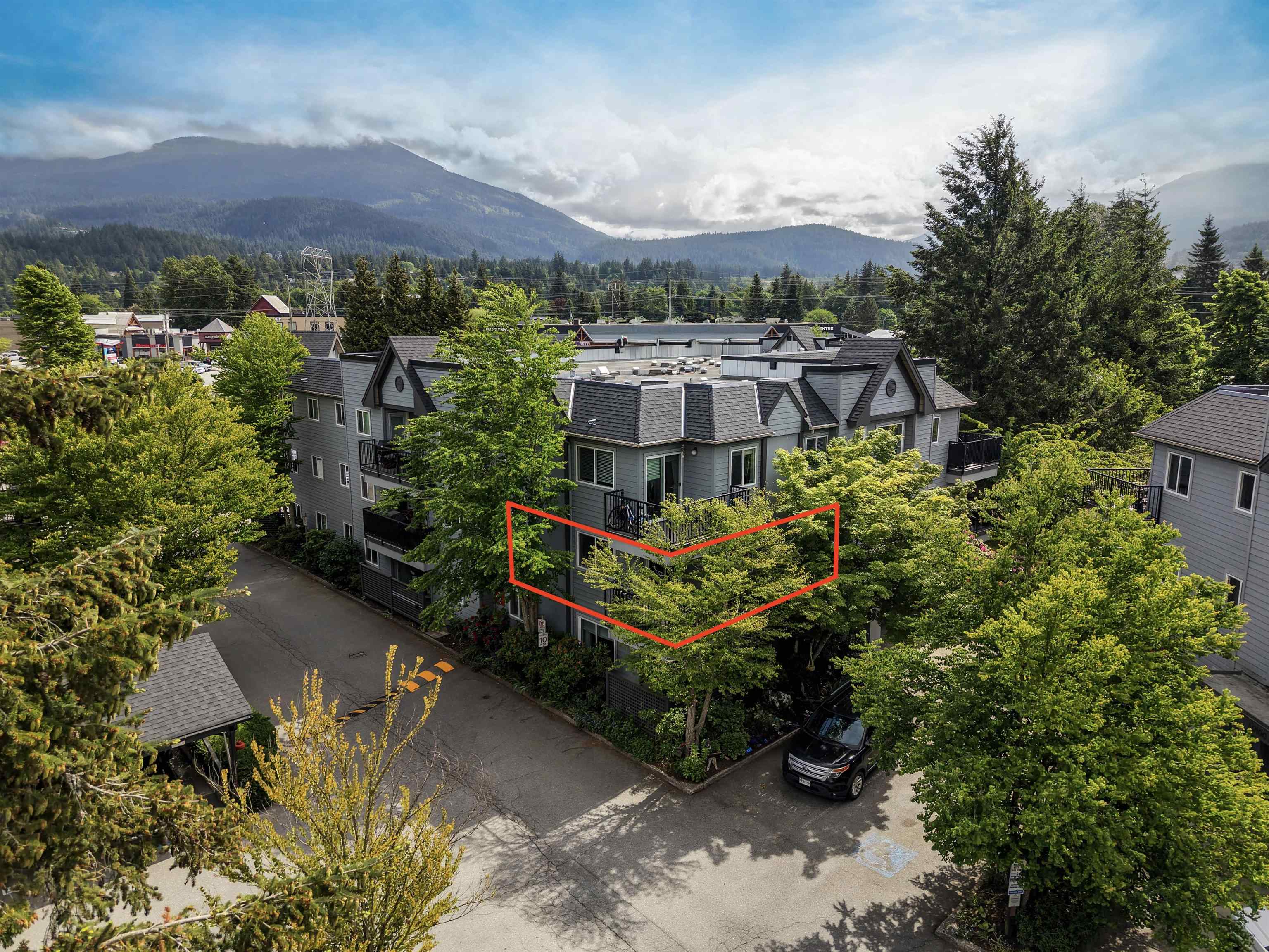 201B 40120 WILLOW CRESCENT Unit: 201B