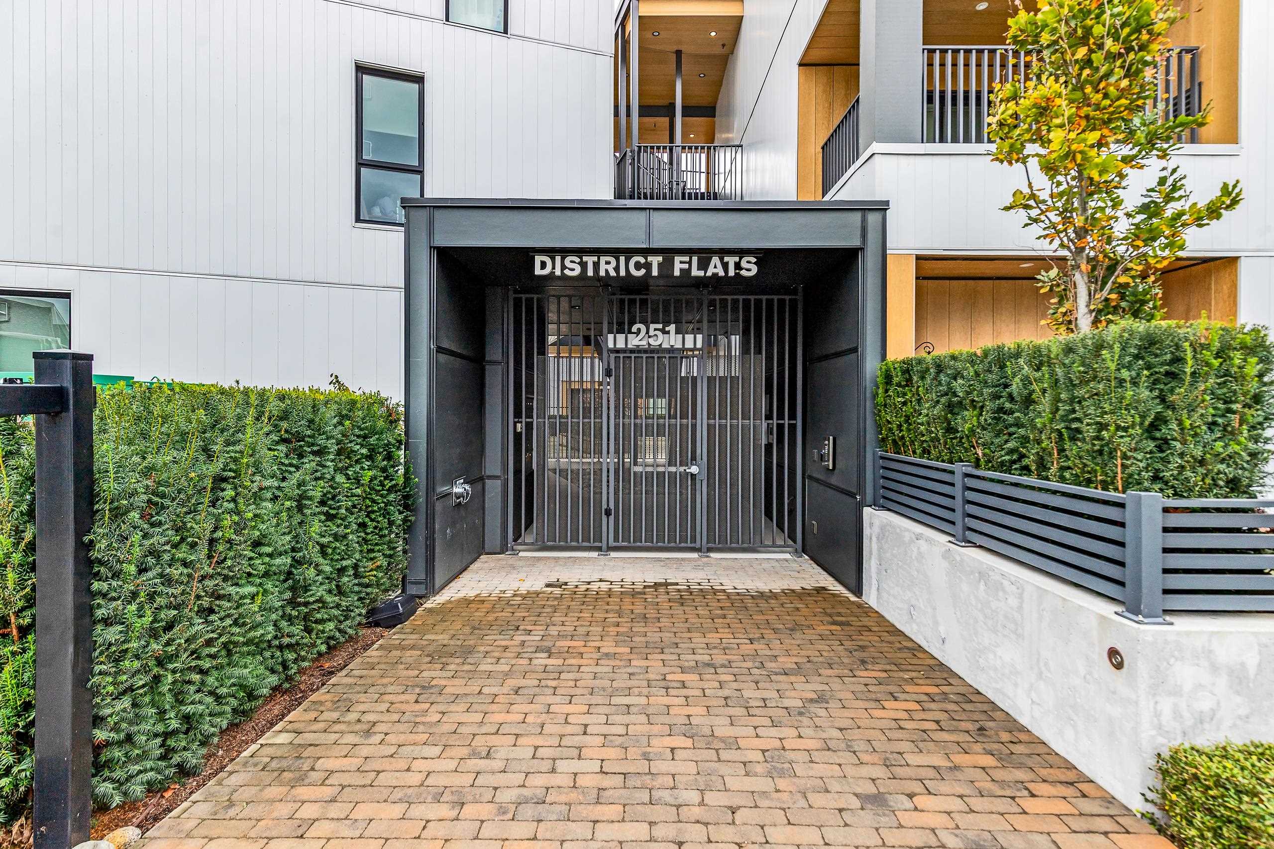 206 251 BOUNDARY BAY ROAD Unit: 206