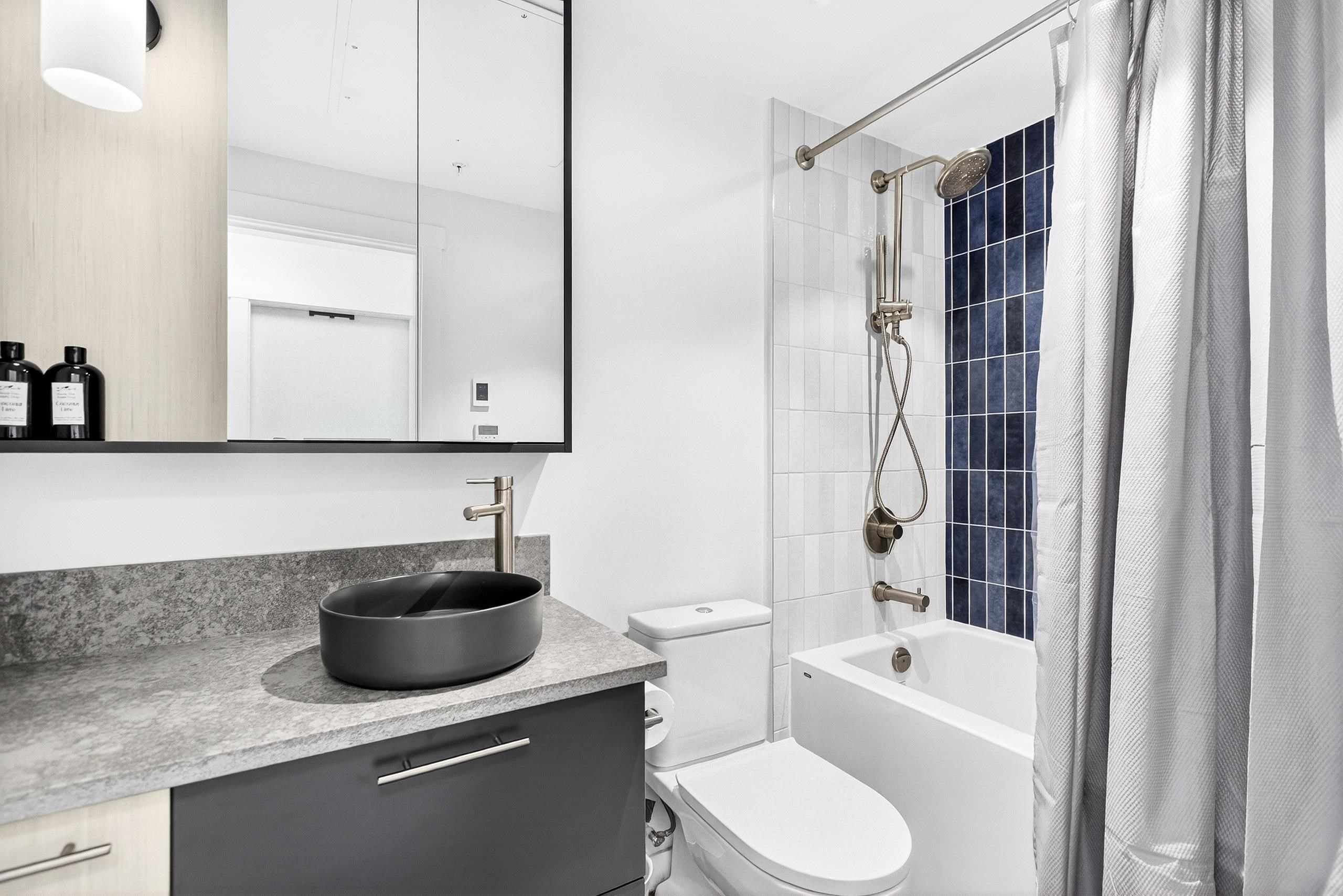 206 251 BOUNDARY BAY ROAD Unit: 206