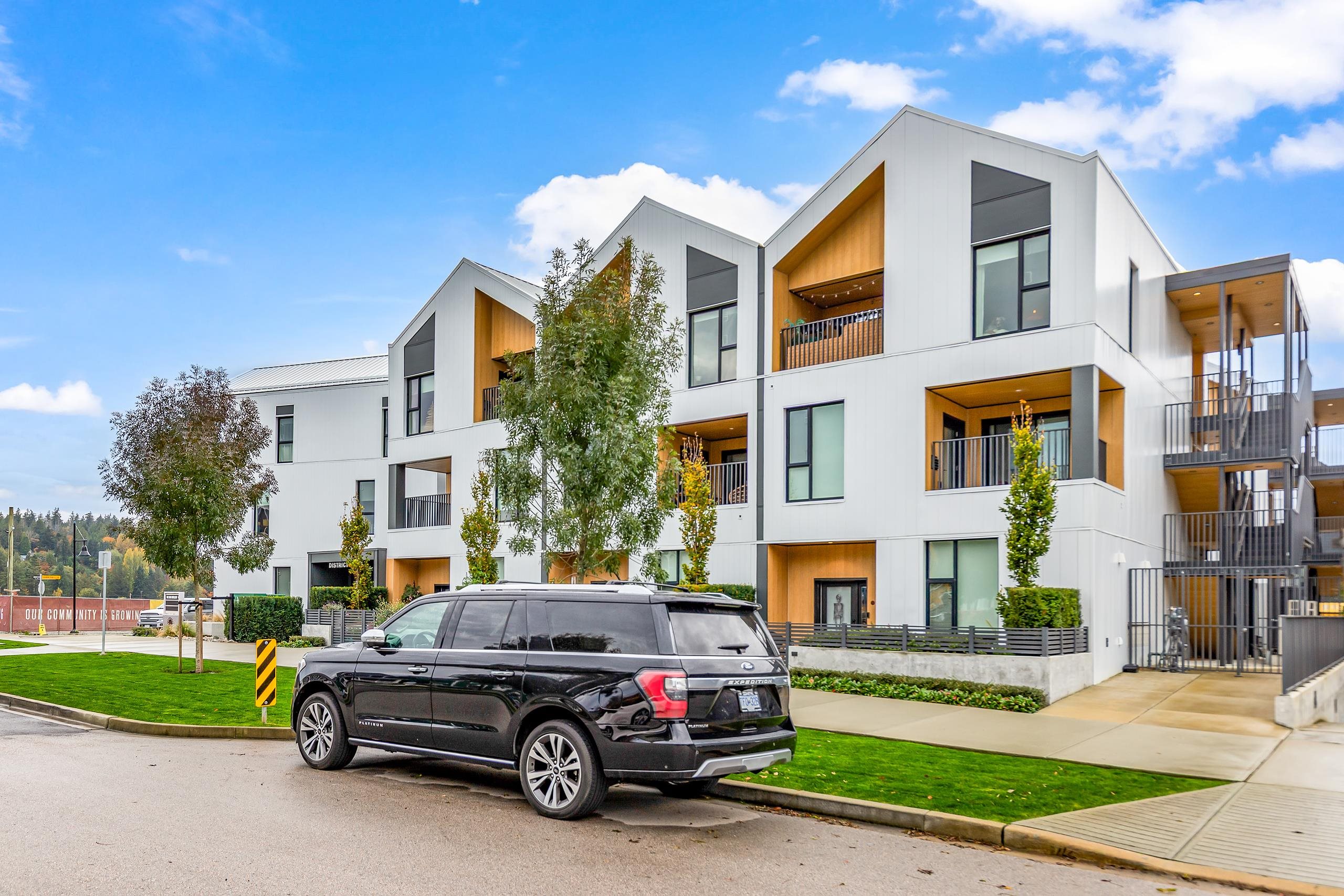 206 251 BOUNDARY BAY ROAD Unit: 206