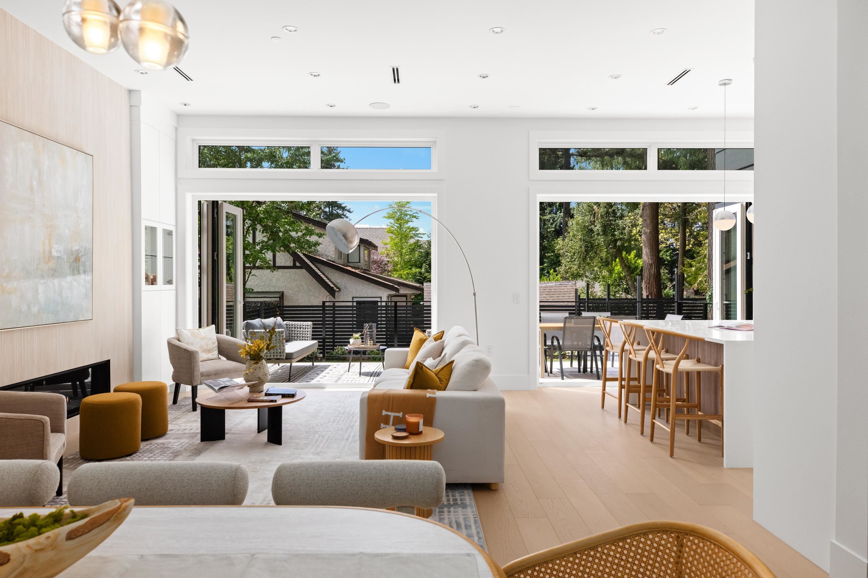 2 5061 BLENHEIM STREET Unit: 2