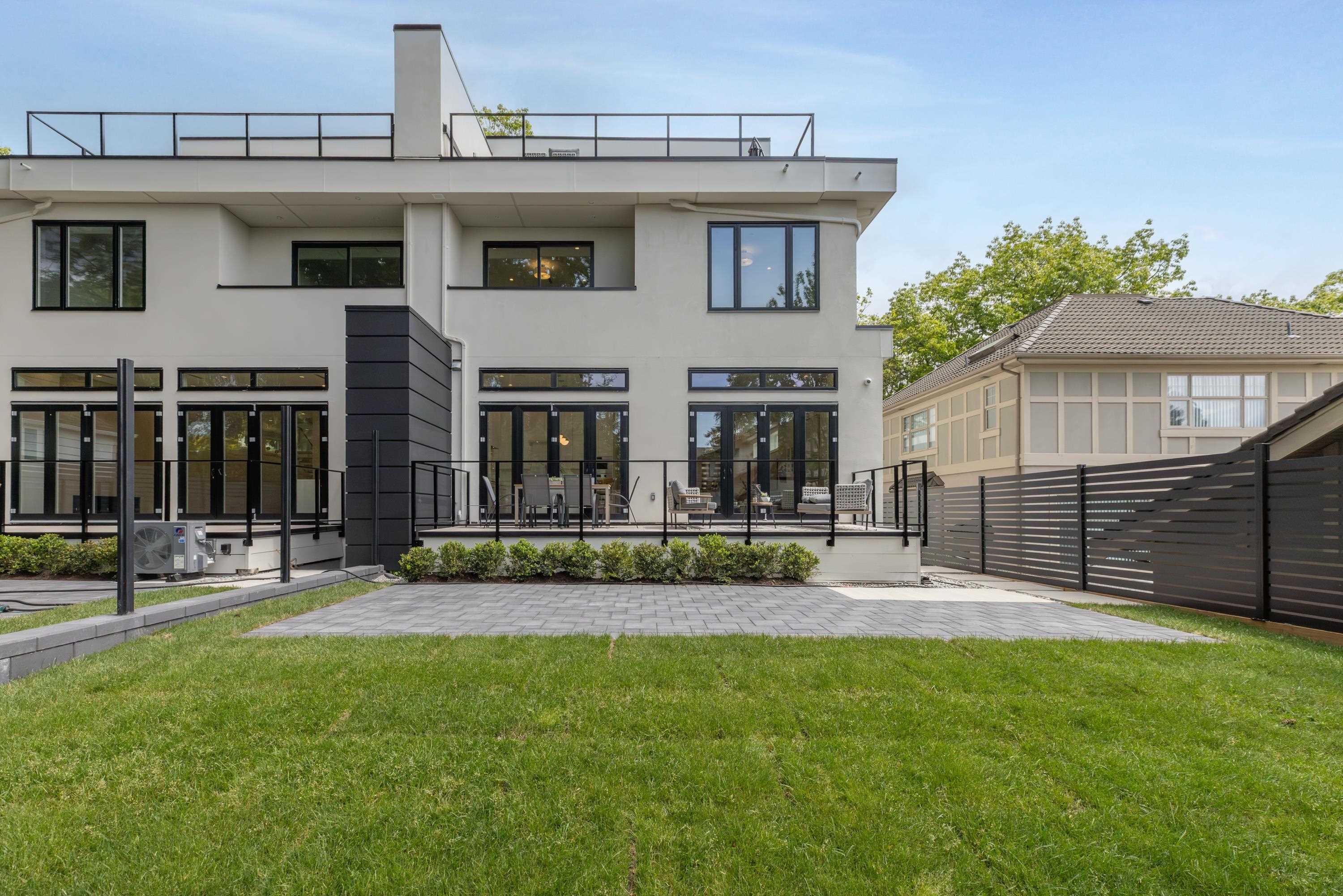 2 5061 BLENHEIM STREET Unit: 2