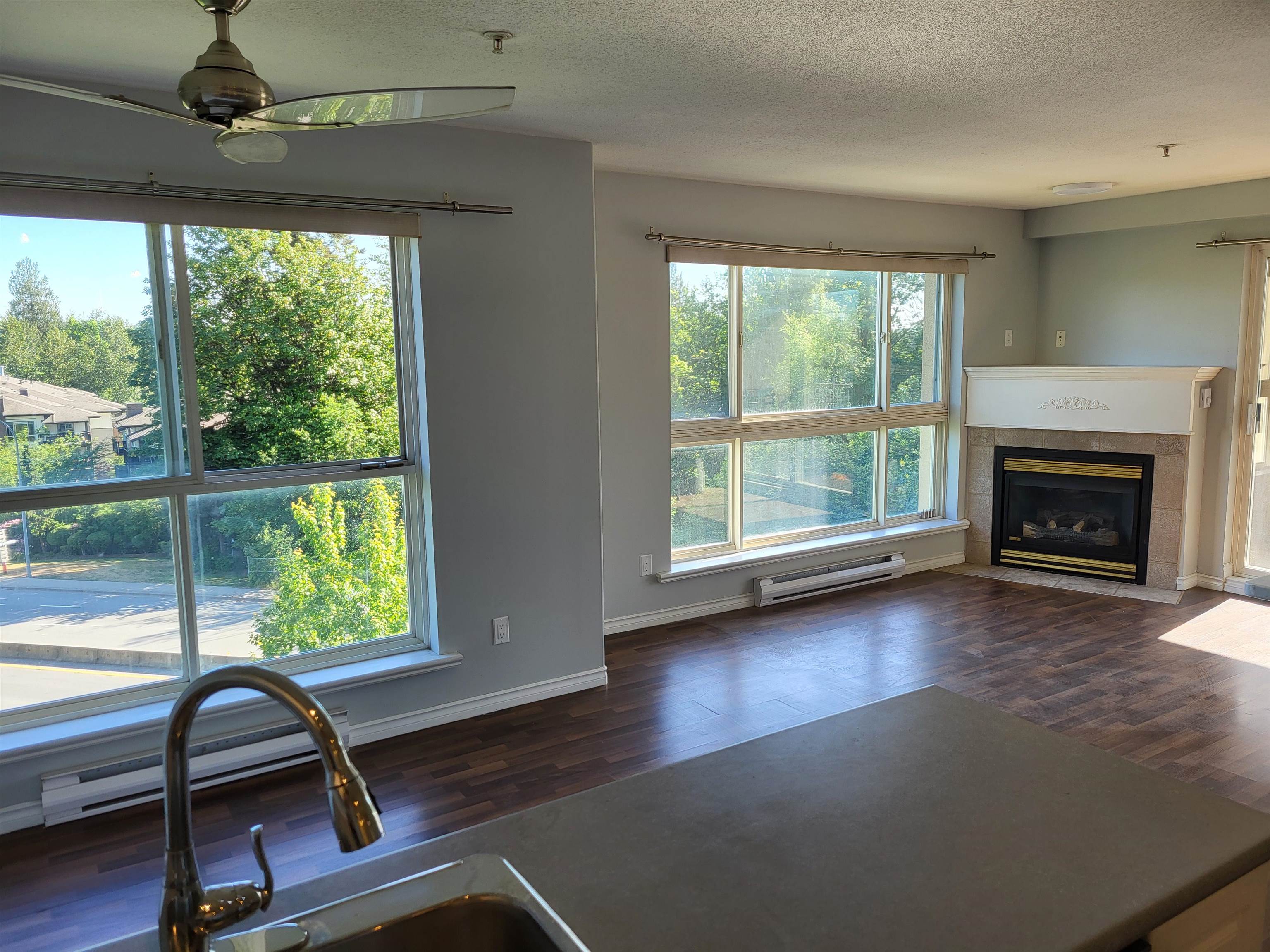 505 22230 NORTH AVENUE Unit: 505