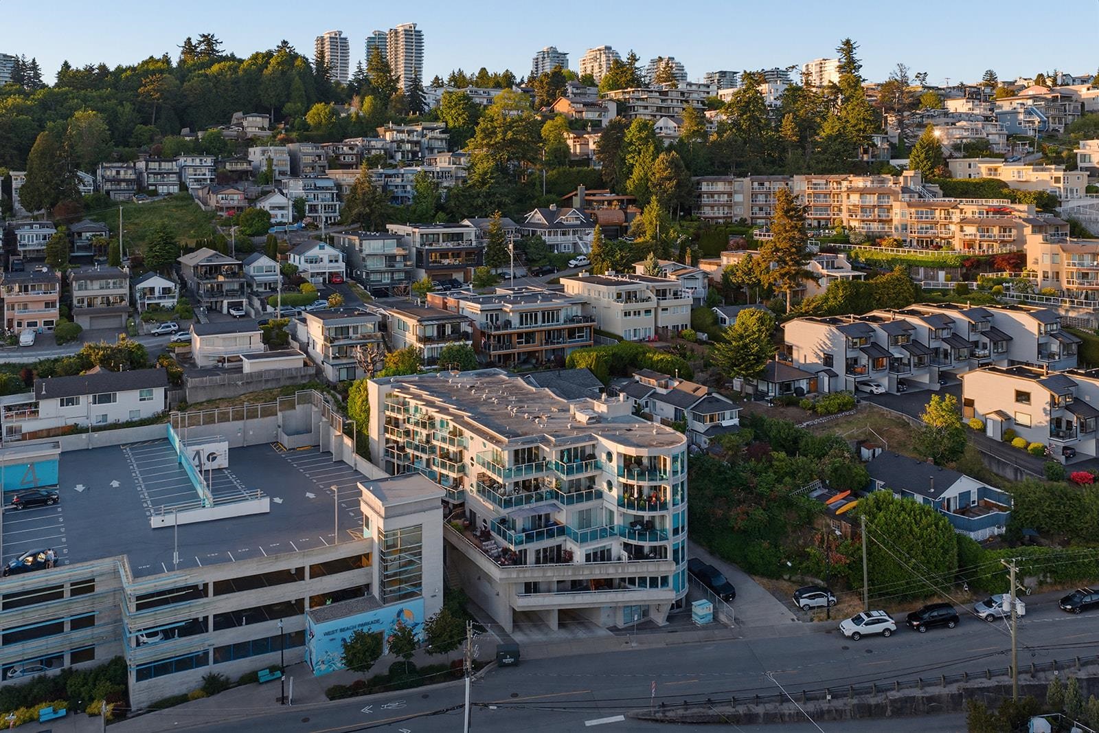 502 14955 VICTORIA AVENUE Unit: 502