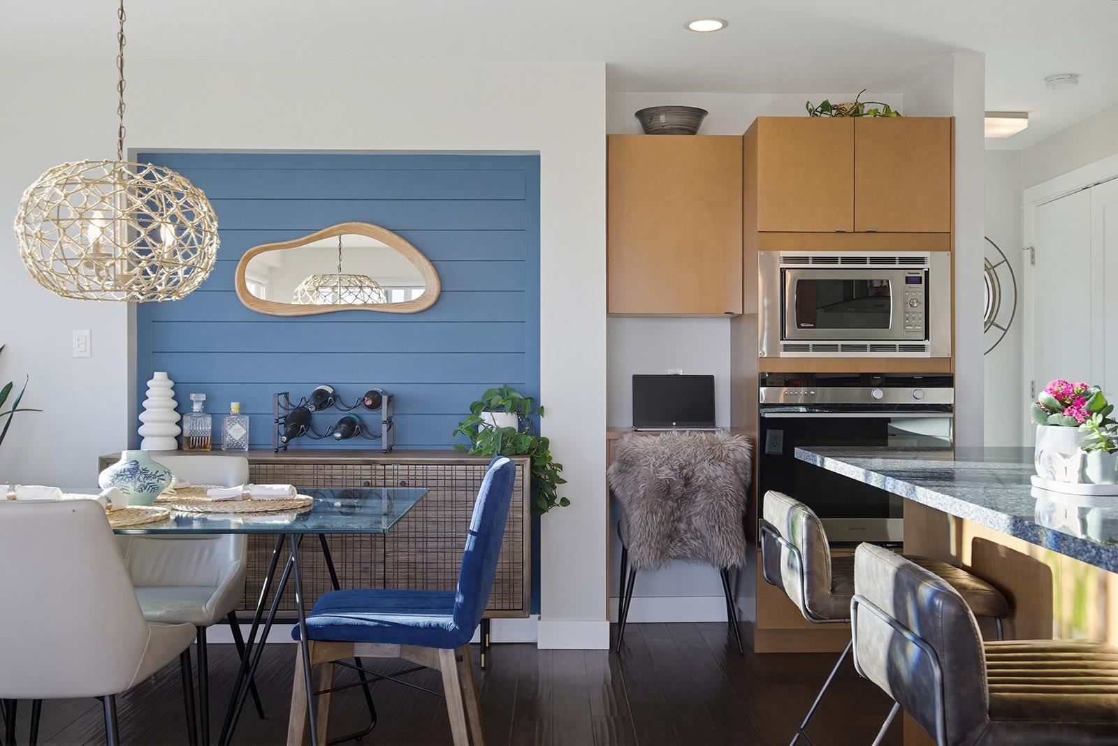 502 14955 VICTORIA AVENUE Unit: 502