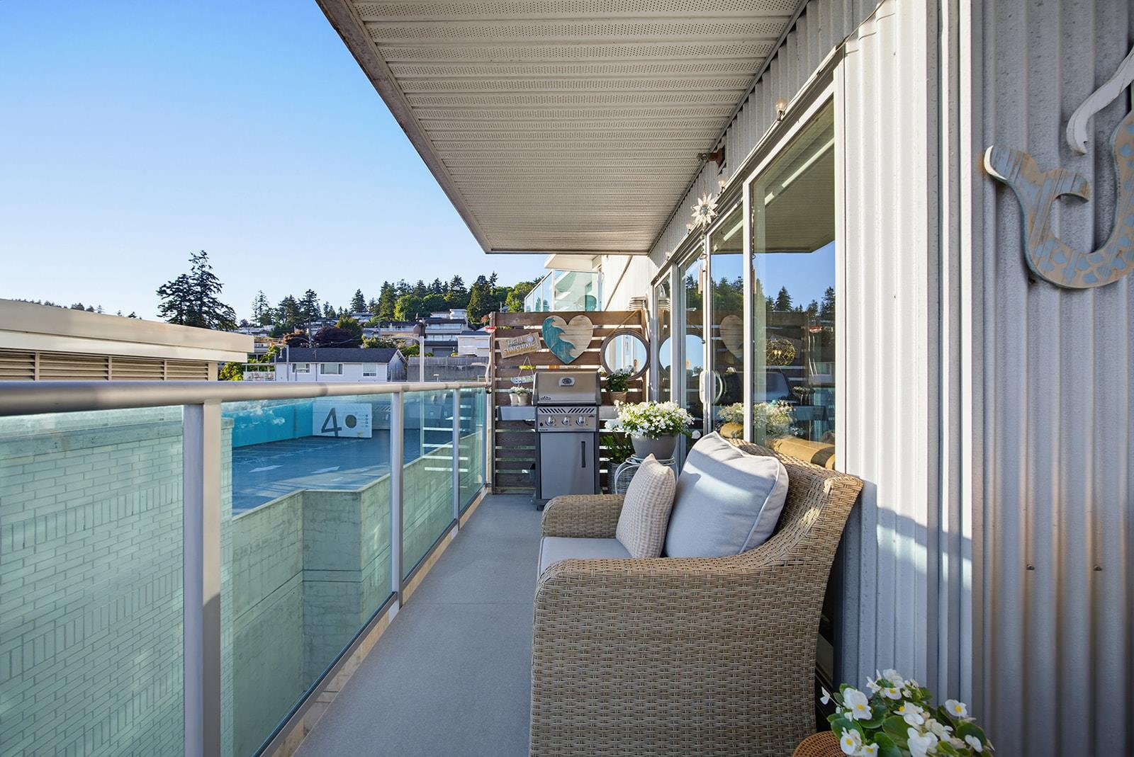 502 14955 VICTORIA AVENUE Unit: 502