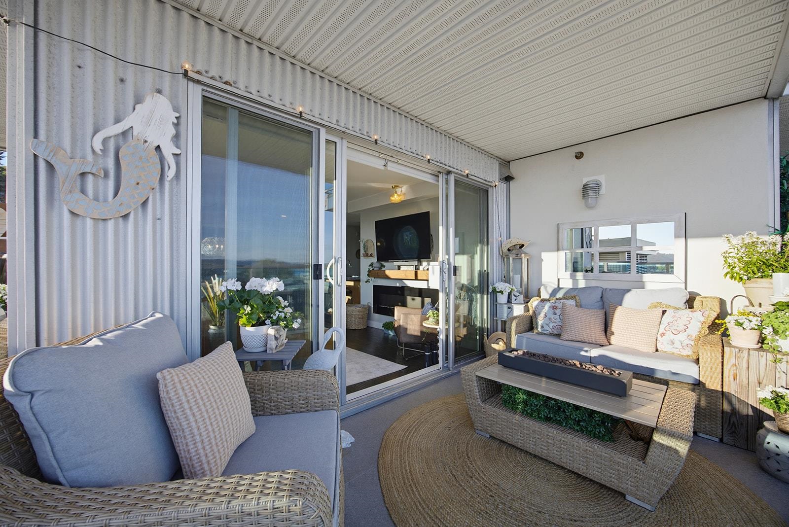 502 14955 VICTORIA AVENUE Unit: 502