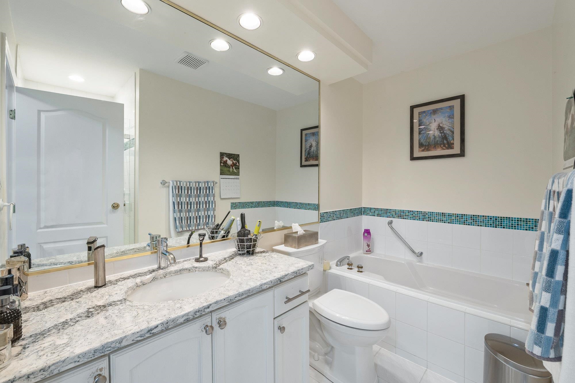 67 2500 152 STREET Unit: 67
