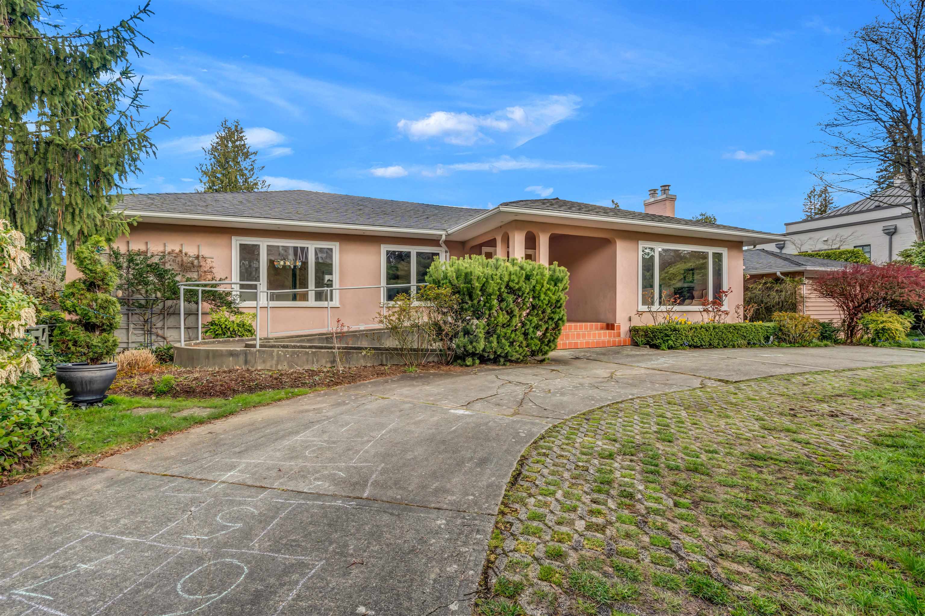 1549 W 33RD AVENUE