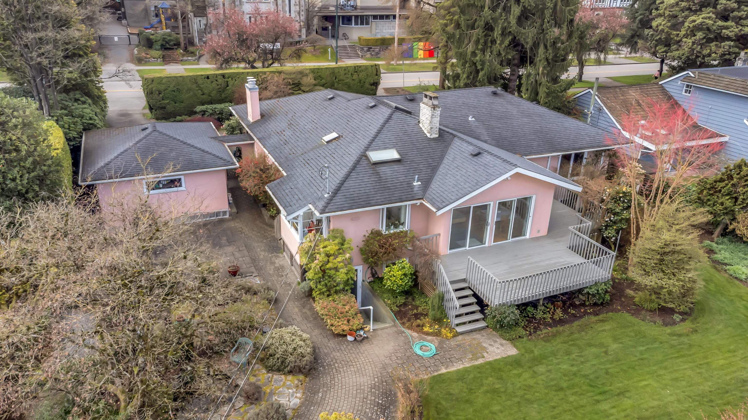 1549 W 33RD AVENUE
