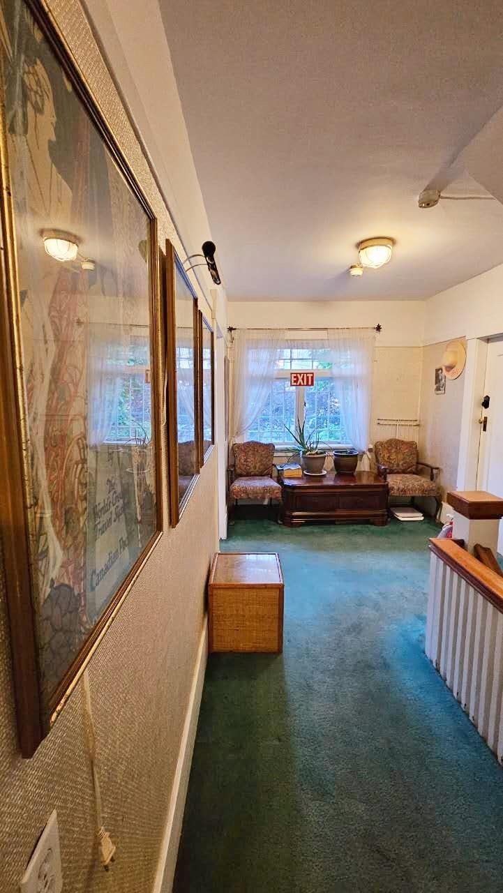 977 BROUGHTON STREET
