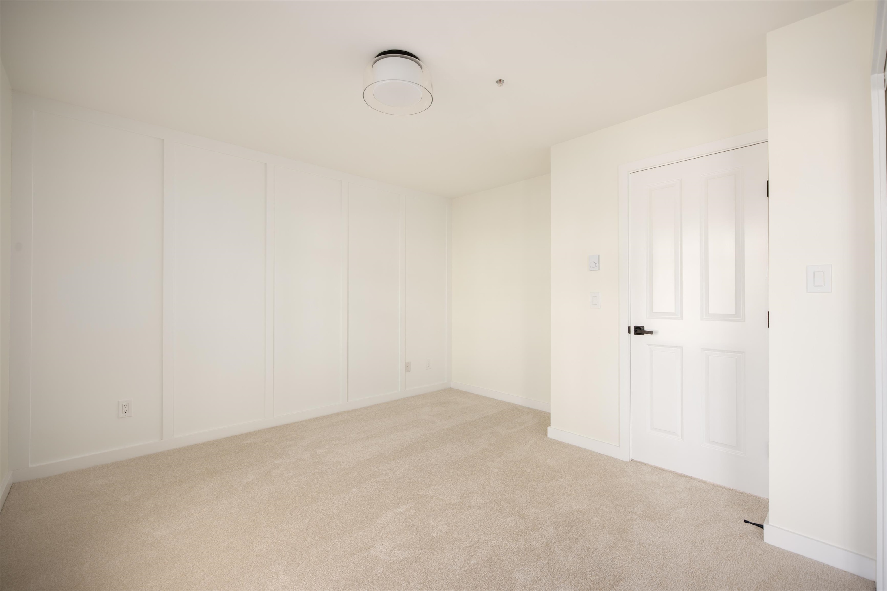 225 18 JACK MAHONY PLACE Unit: 225