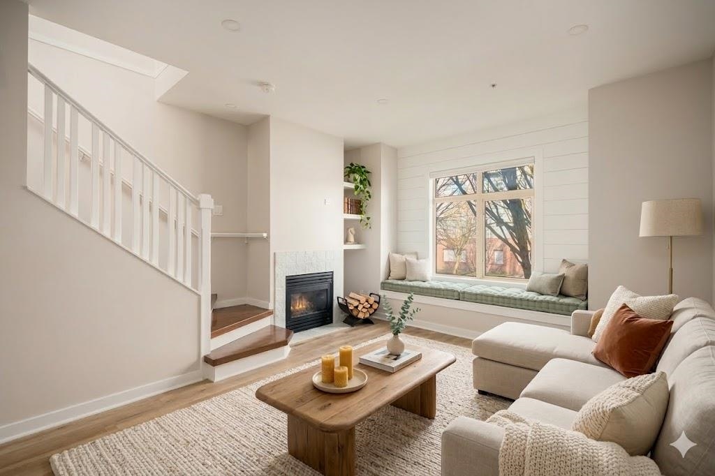 225 18 JACK MAHONY PLACE Unit: 225