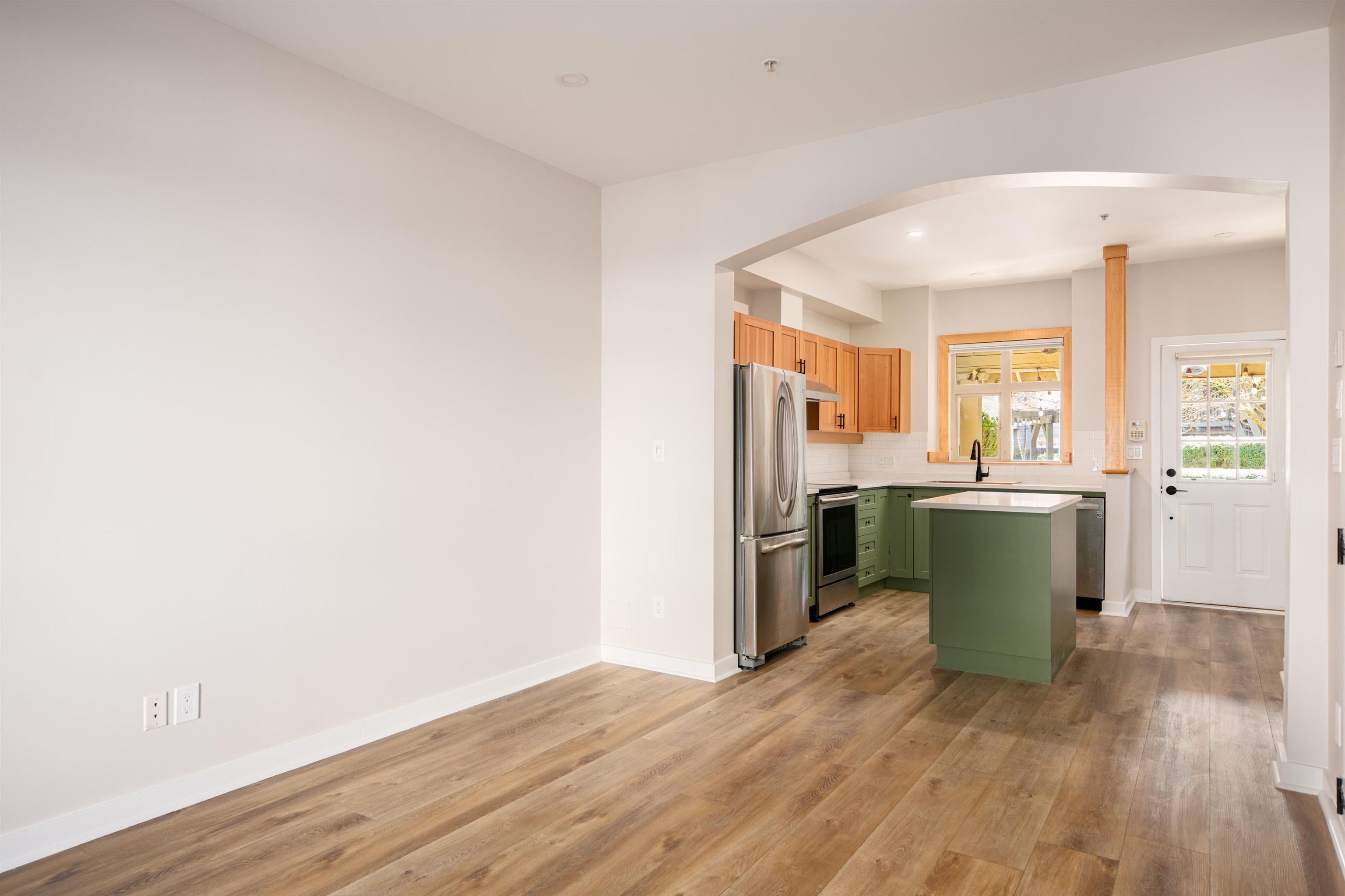 225 18 JACK MAHONY PLACE Unit: 225