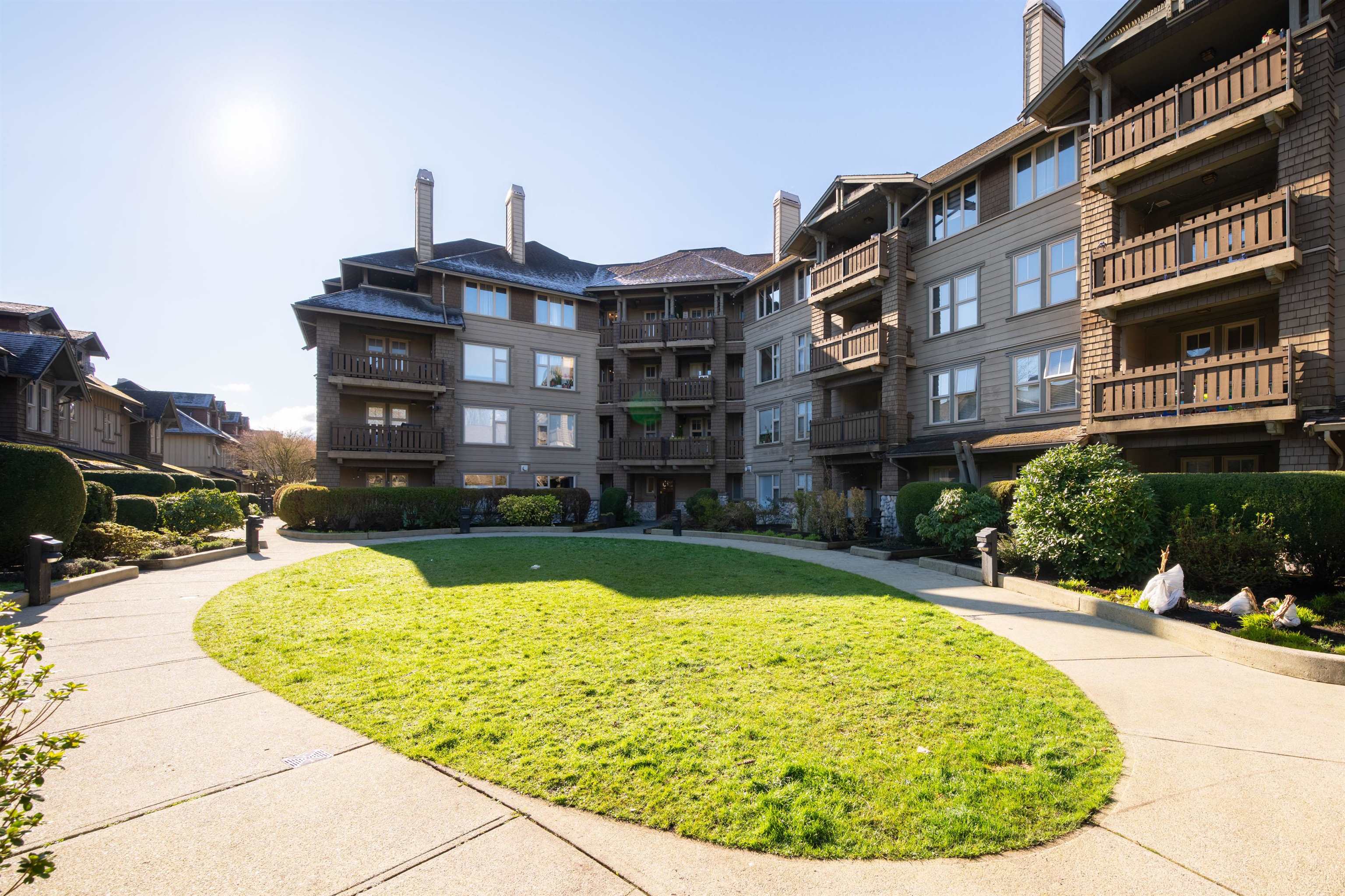 225 18 JACK MAHONY PLACE Unit: 225