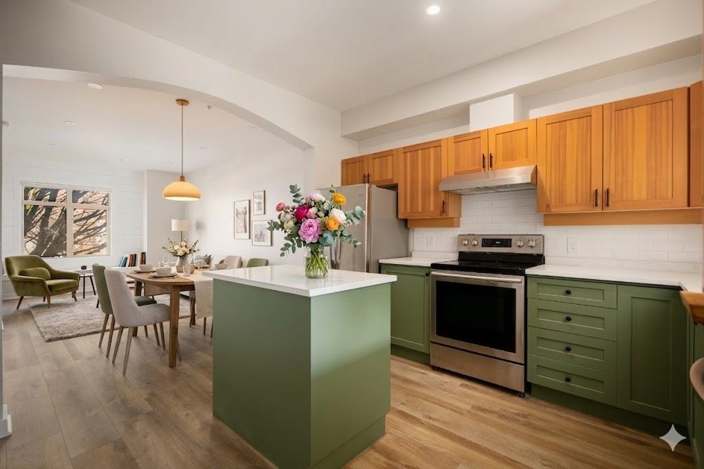 225 18 JACK MAHONY PLACE Unit: 225