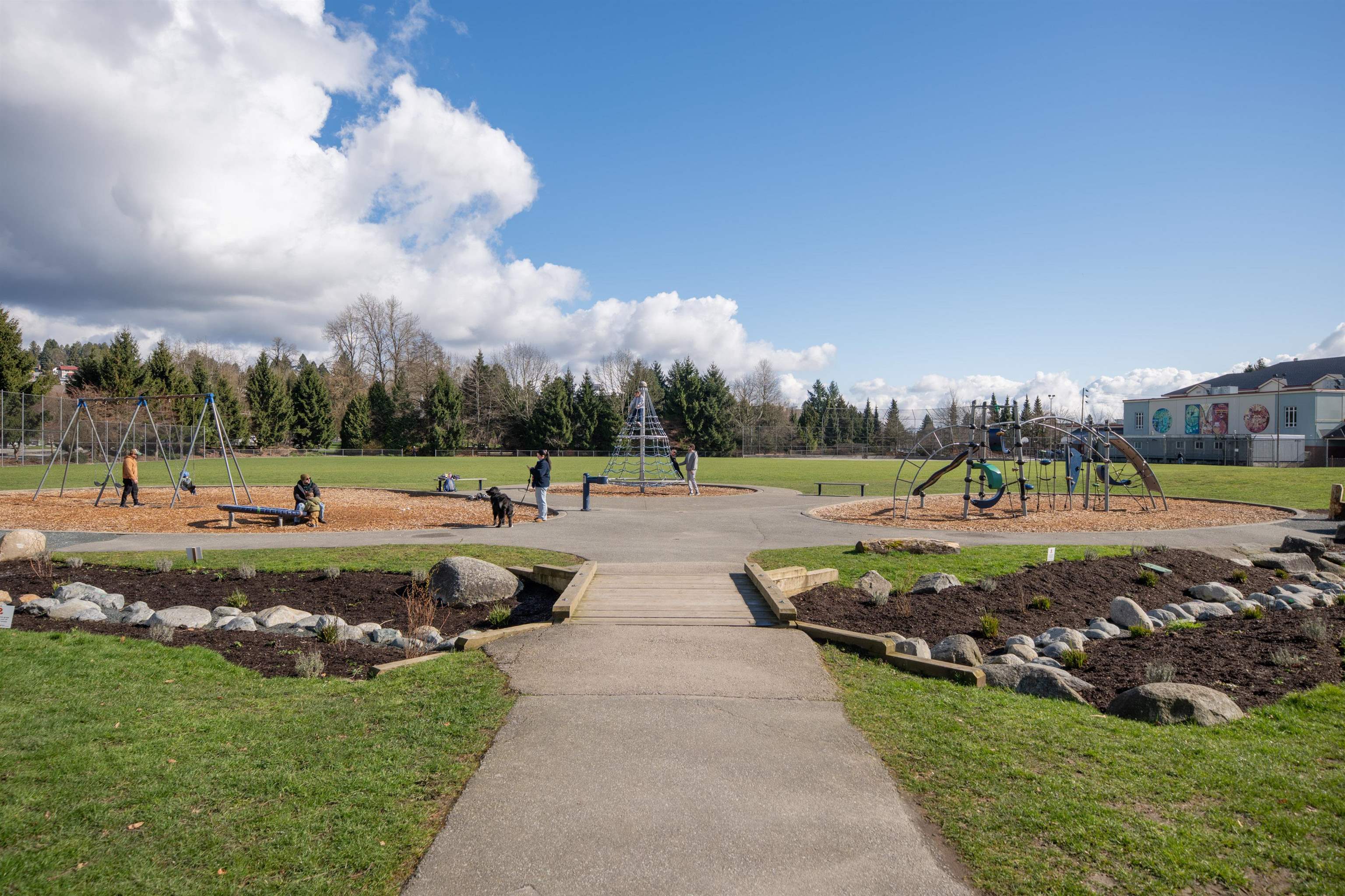 225 18 JACK MAHONY PLACE Unit: 225