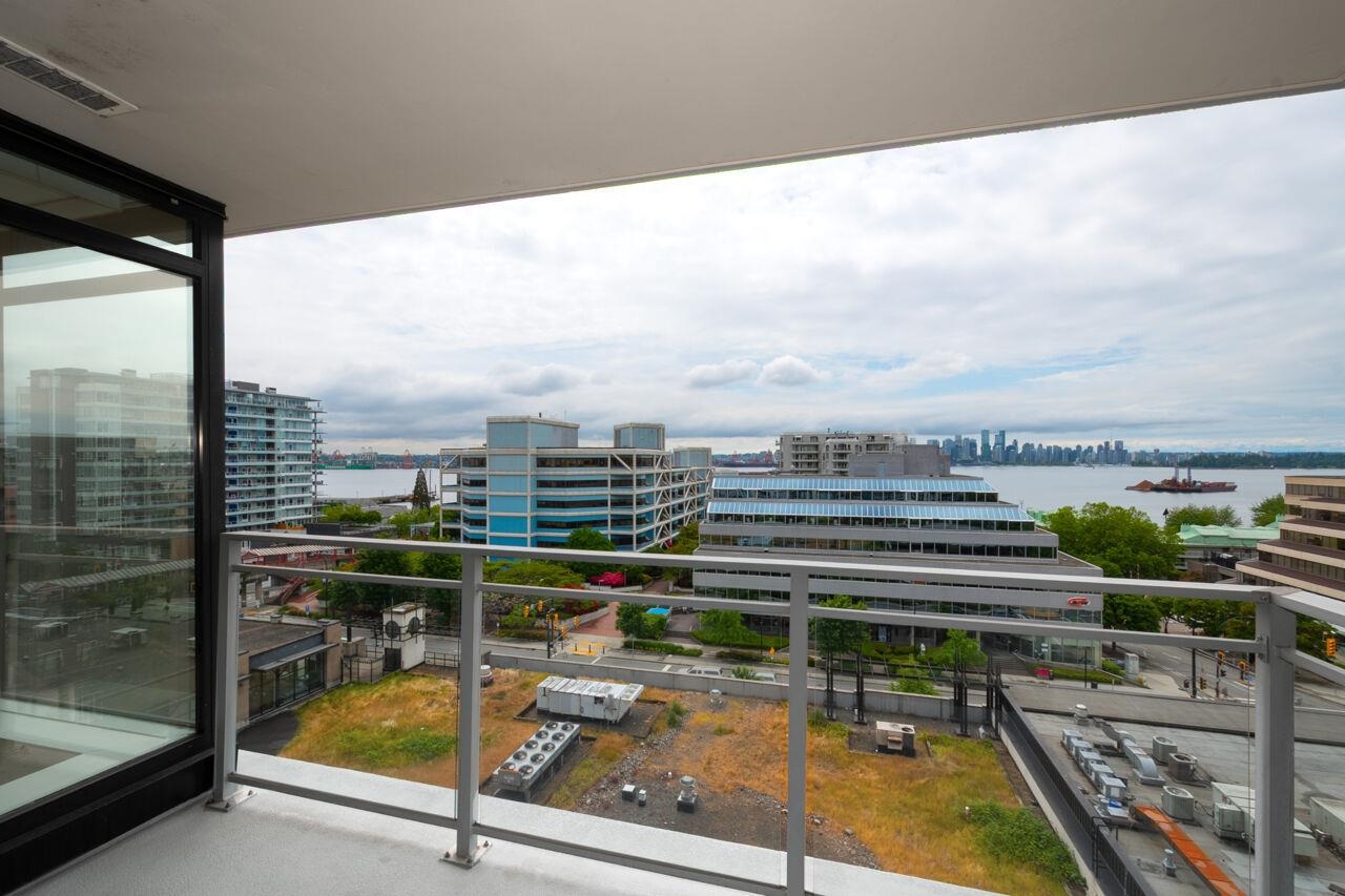 712 175 W 1ST STREET Unit: 712