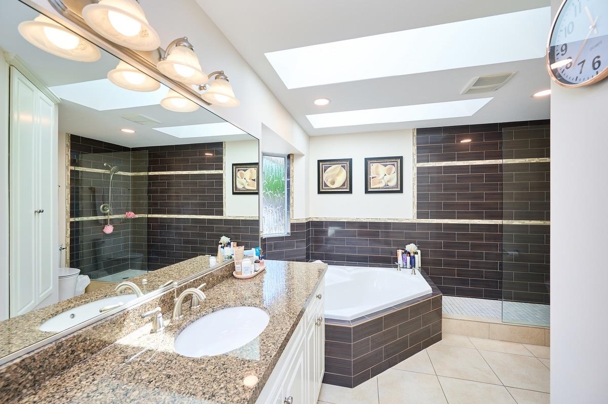 11 23100 129 AVENUE Unit: 11