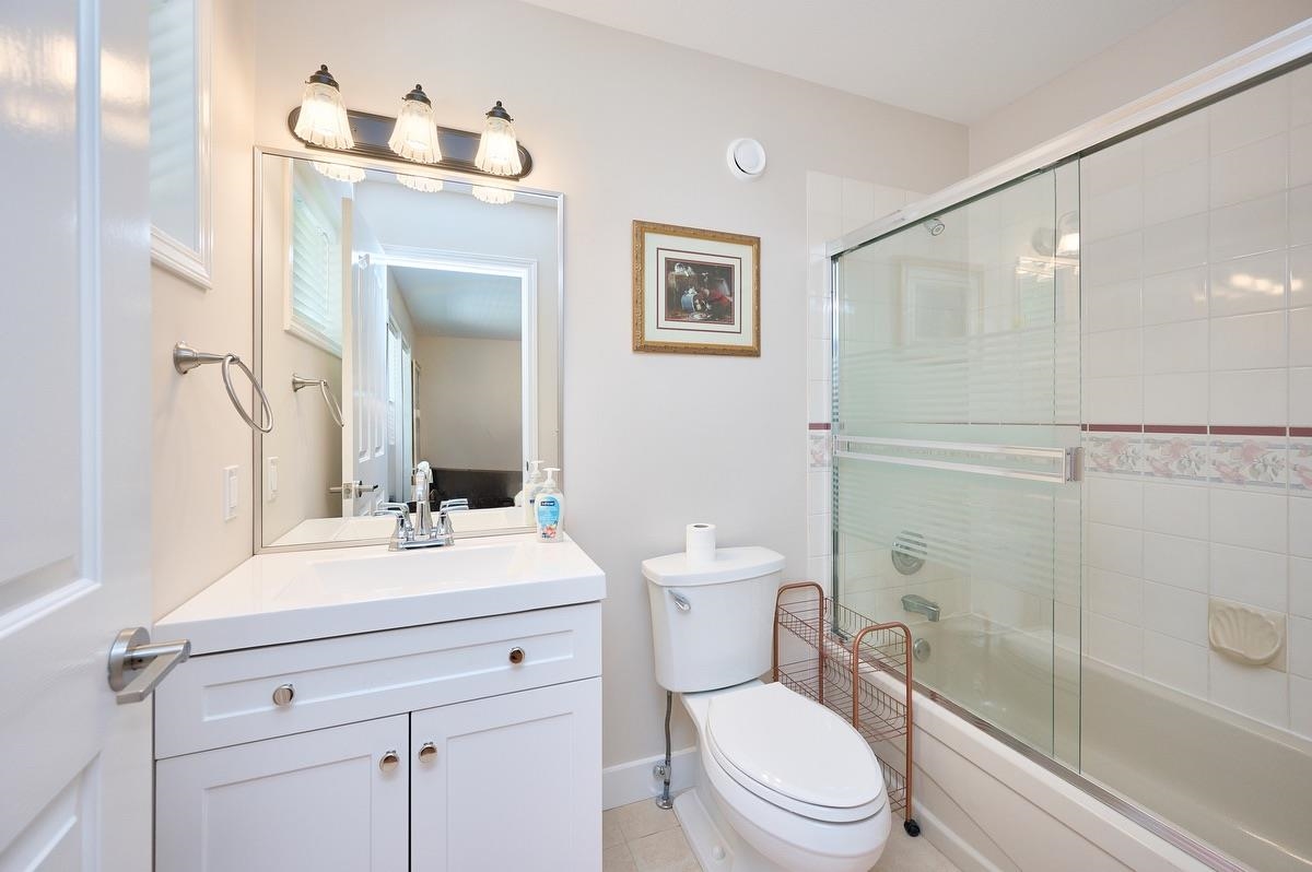 11 23100 129 AVENUE Unit: 11