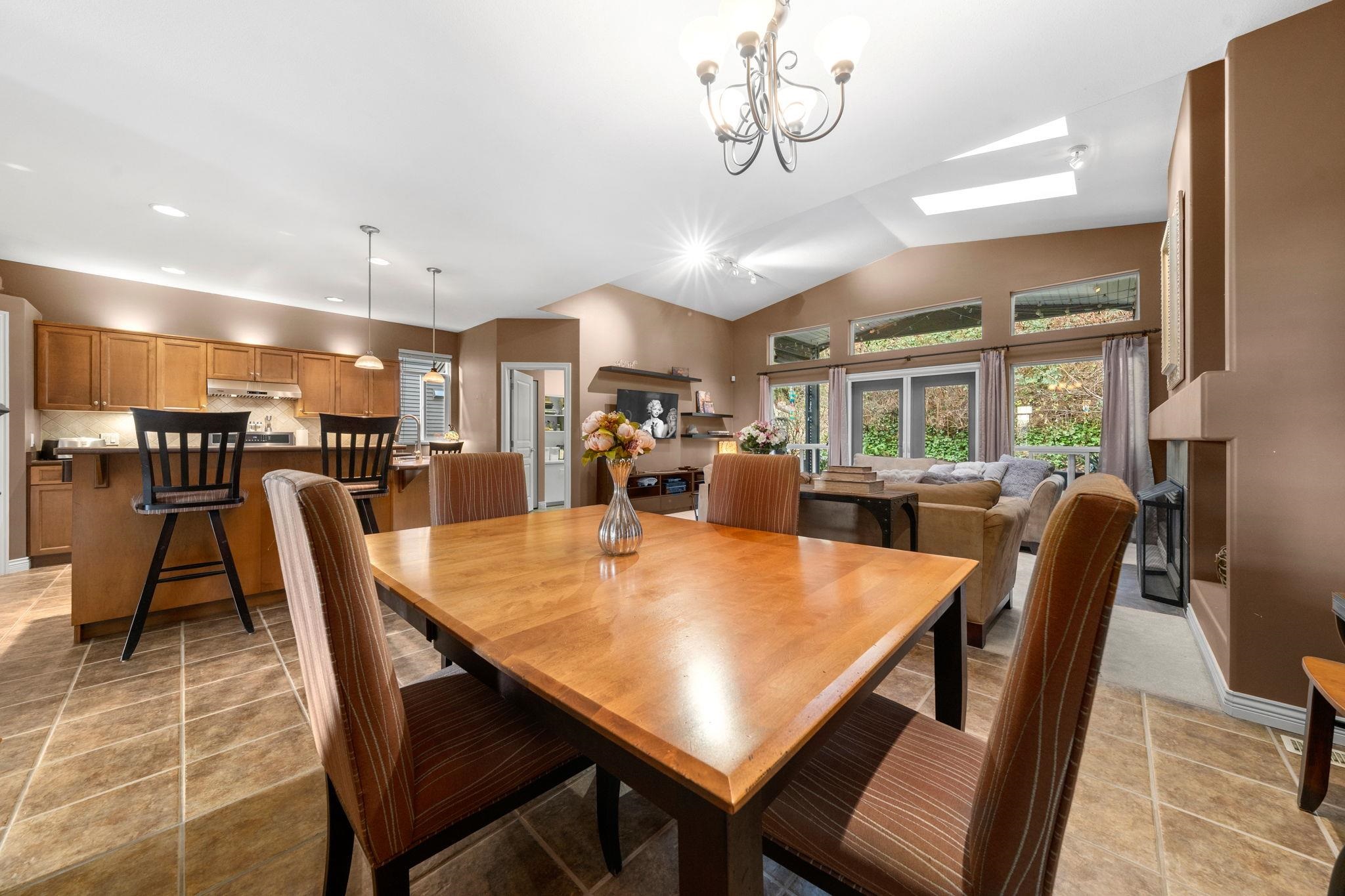 6 11442 BEST STREET