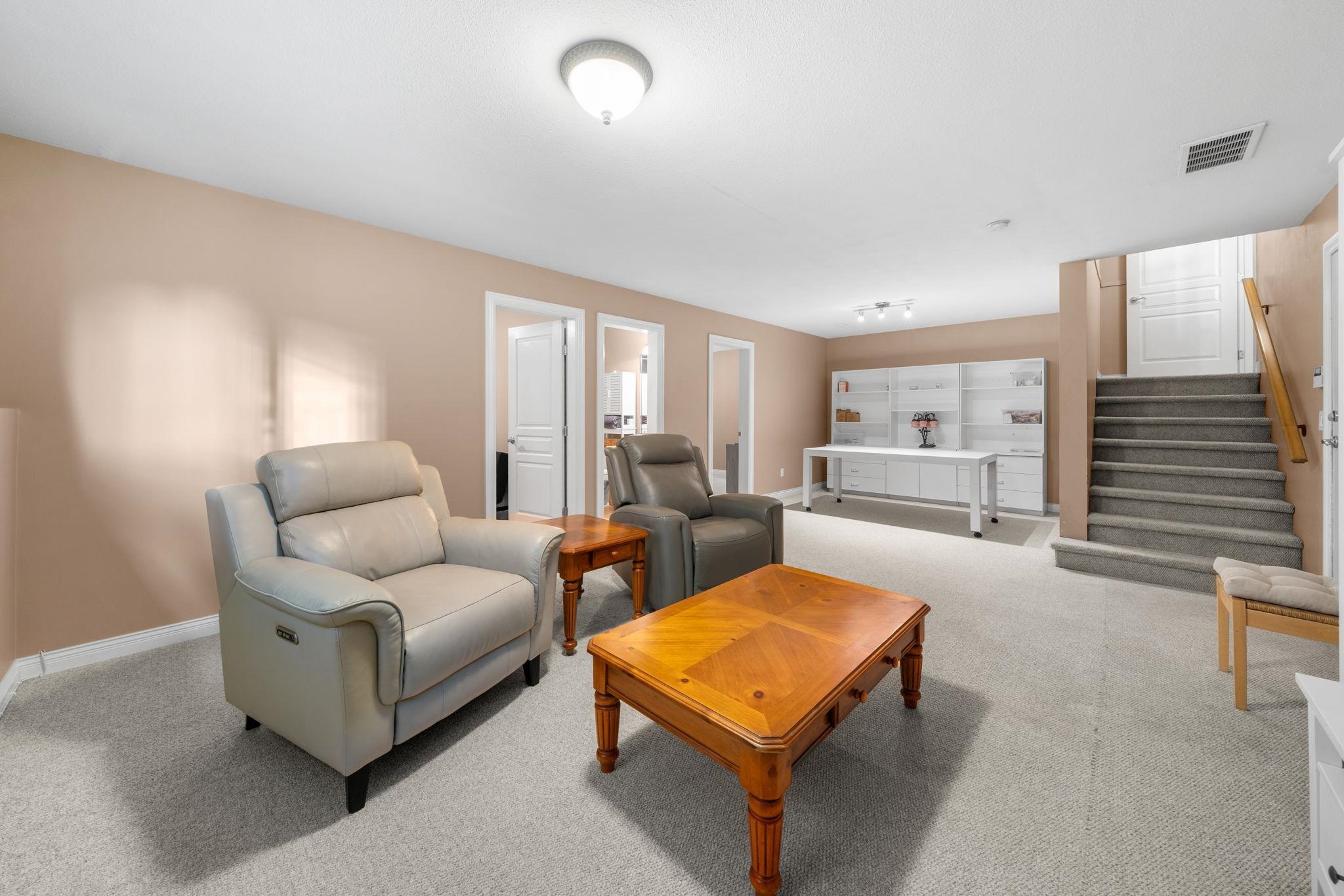 6 11442 BEST STREET