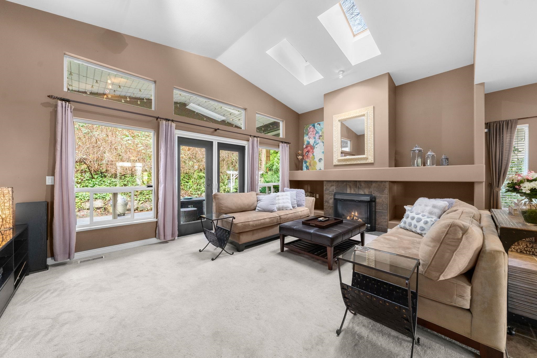 6 11442 BEST STREET