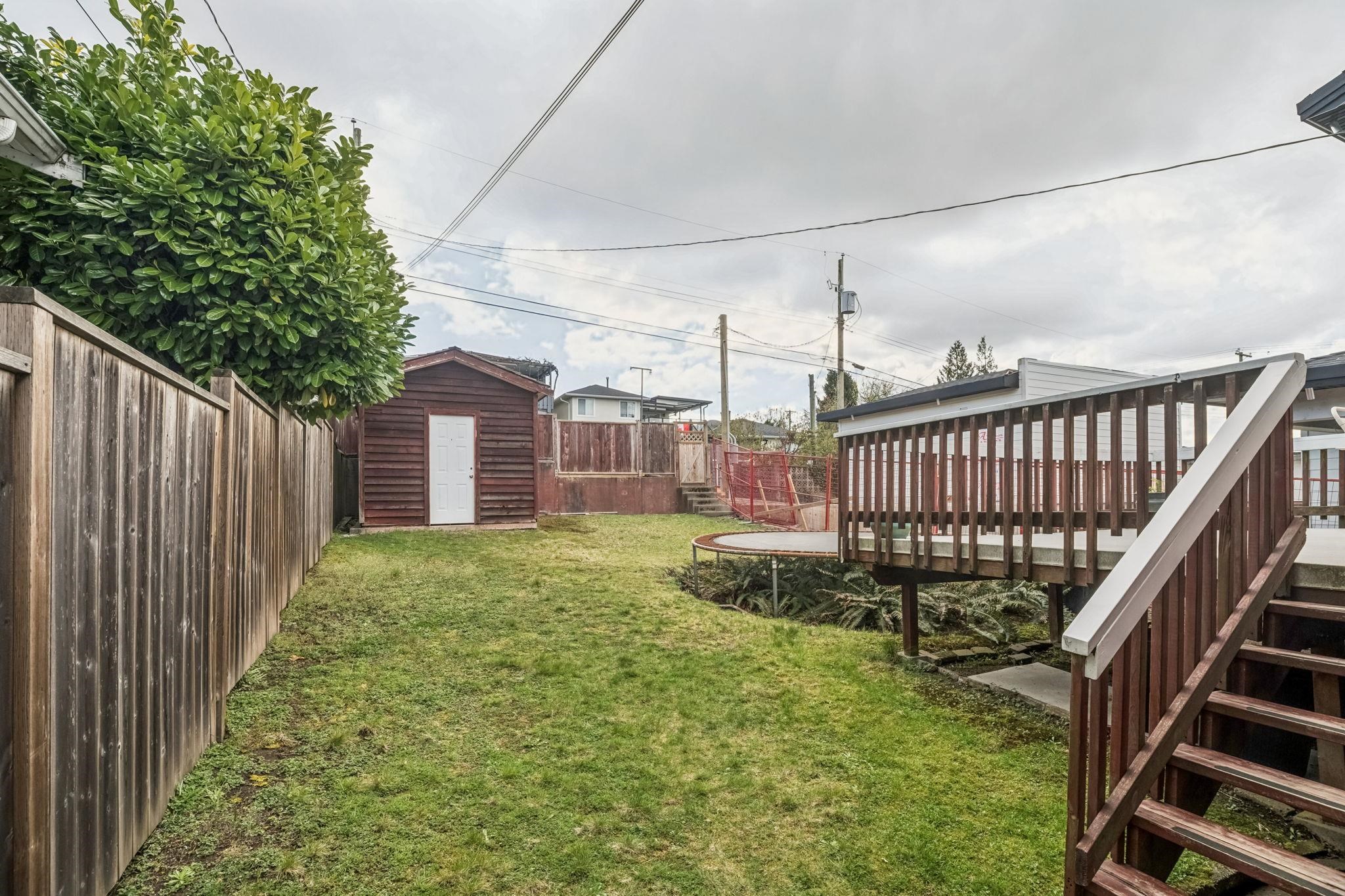 16 N HYTHE AVENUE