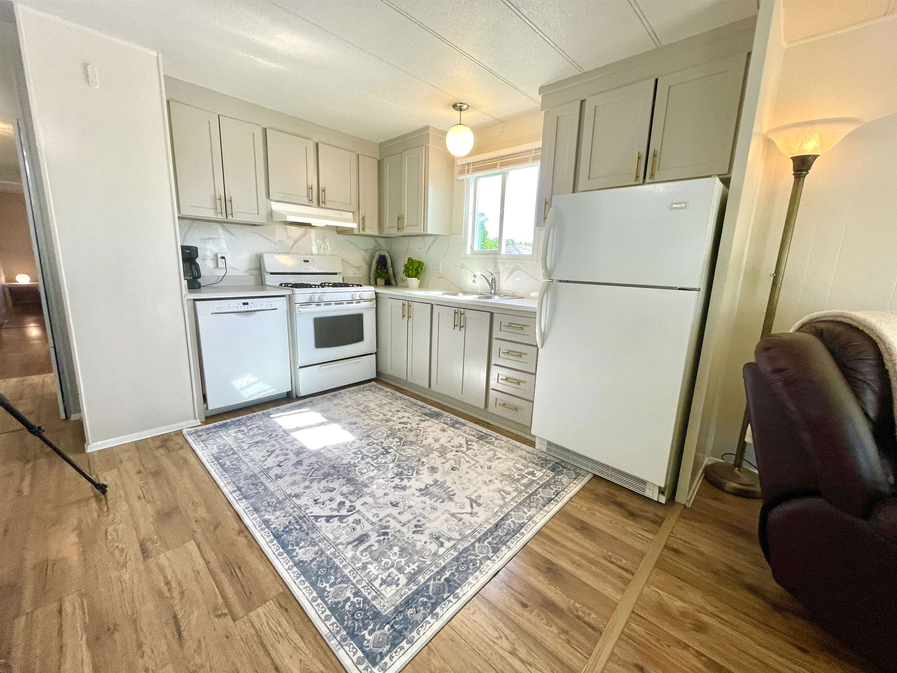 85 1840 160 STREET