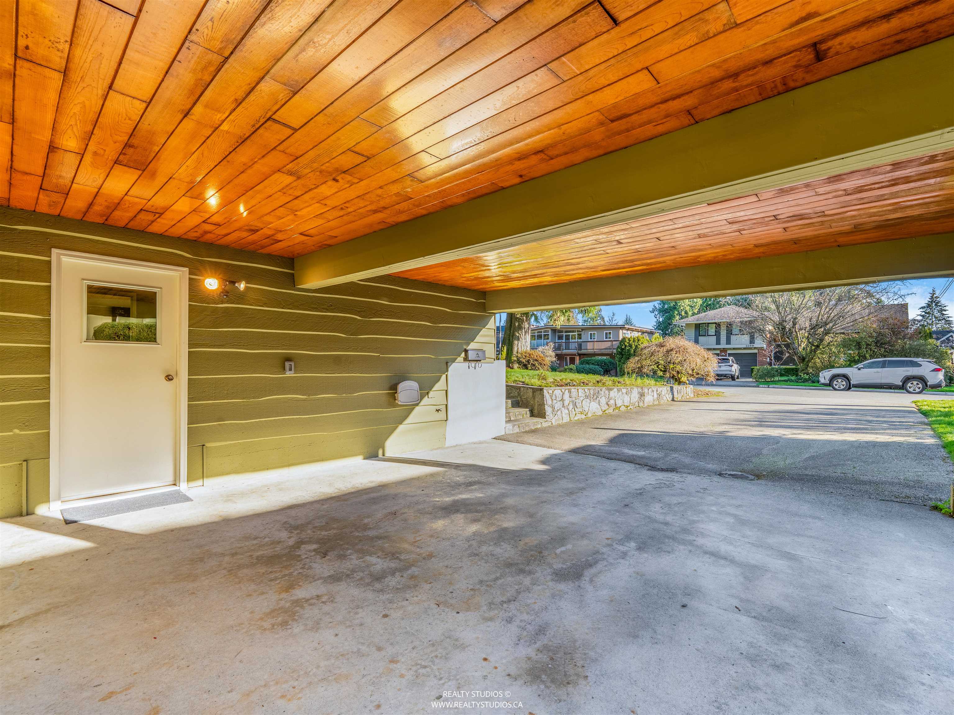 1110 LODGE ROAD