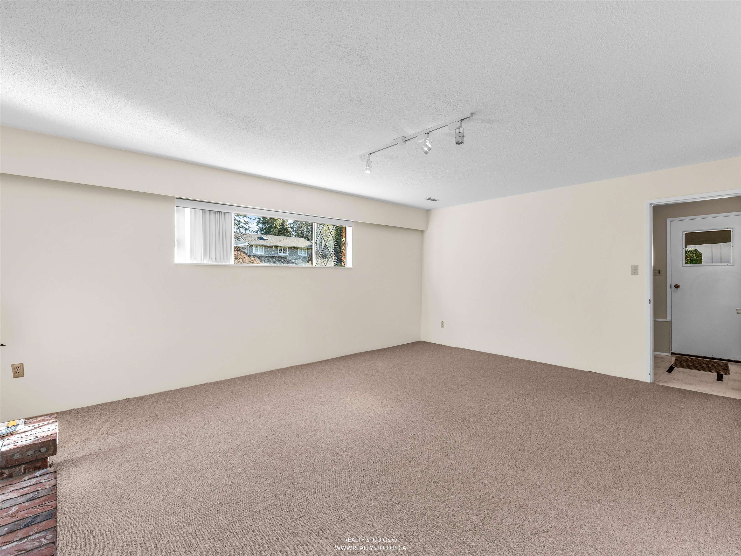 1110 LODGE ROAD