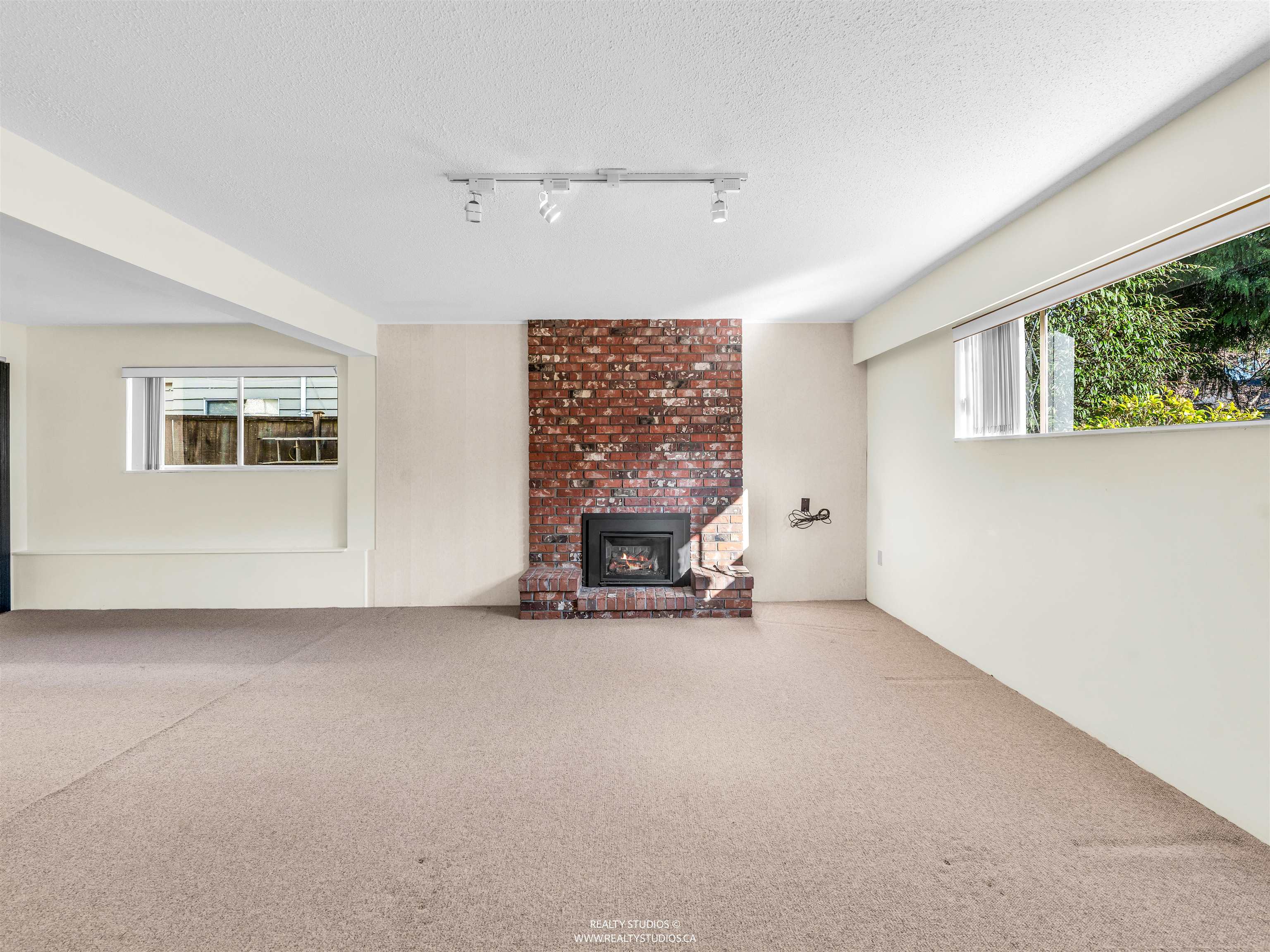 1110 LODGE ROAD