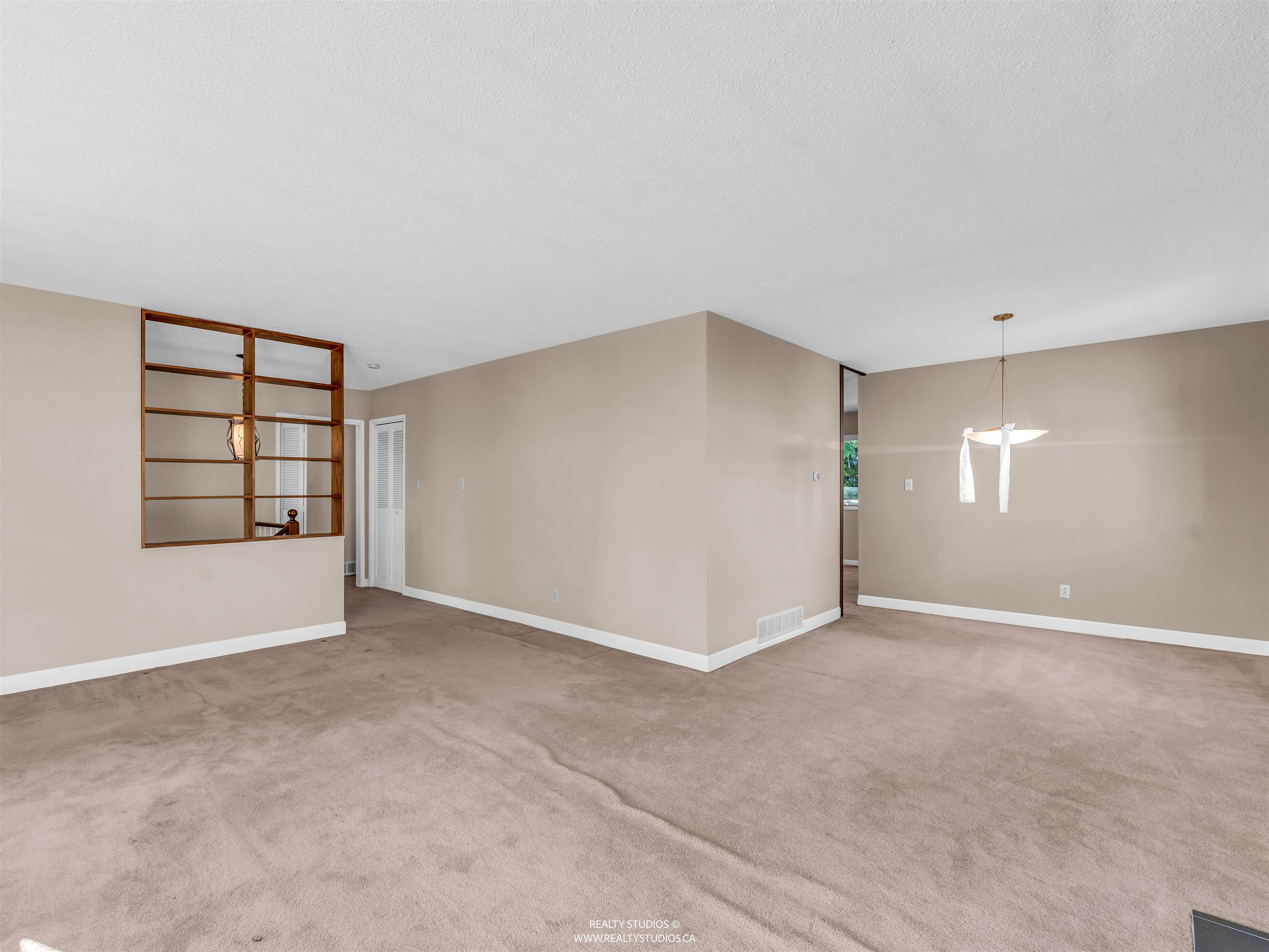 1110 LODGE ROAD