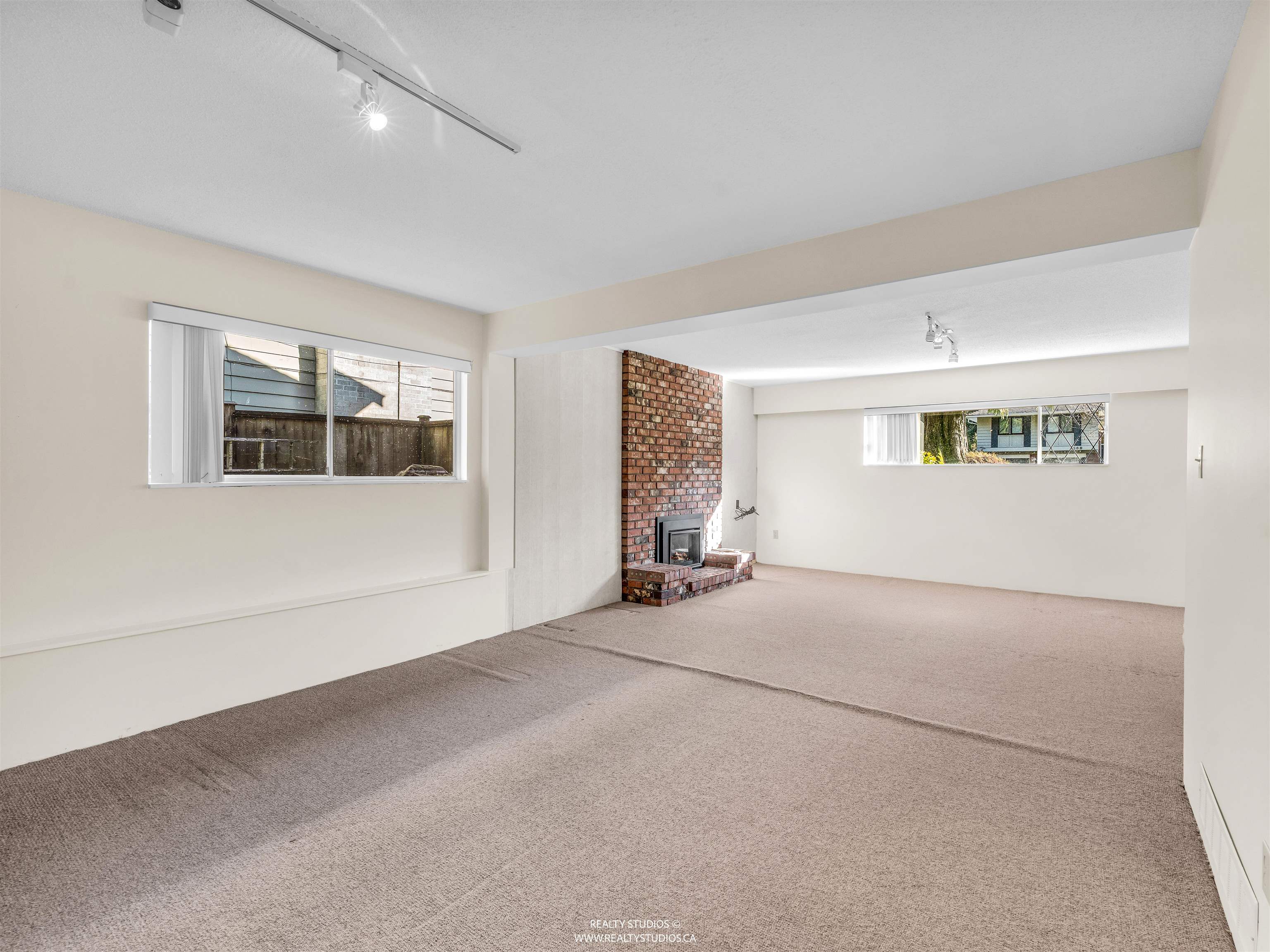 1110 LODGE ROAD