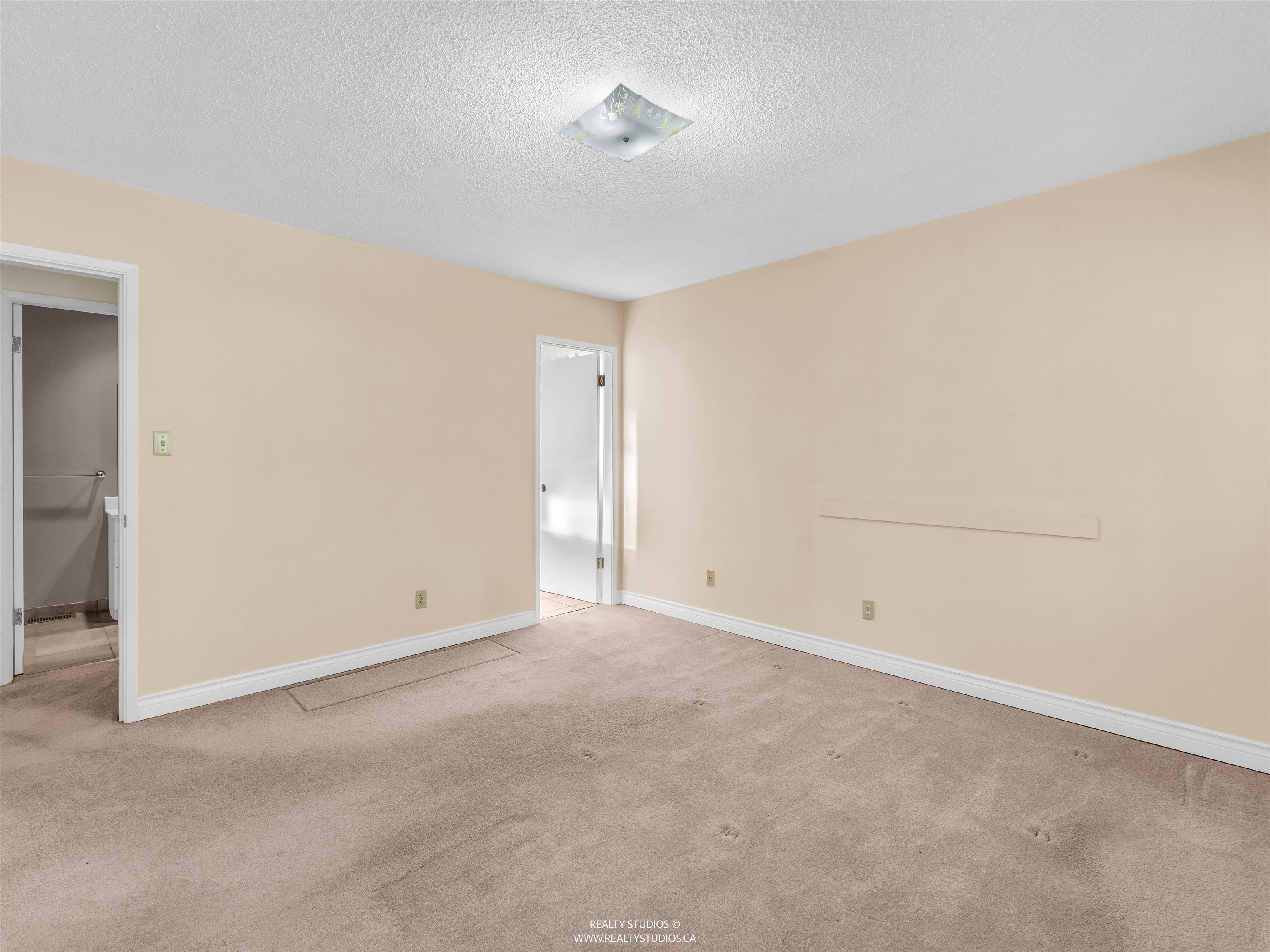 1110 LODGE ROAD