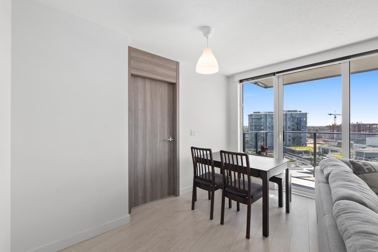1281 8608 HAZELBRIDGE WAY